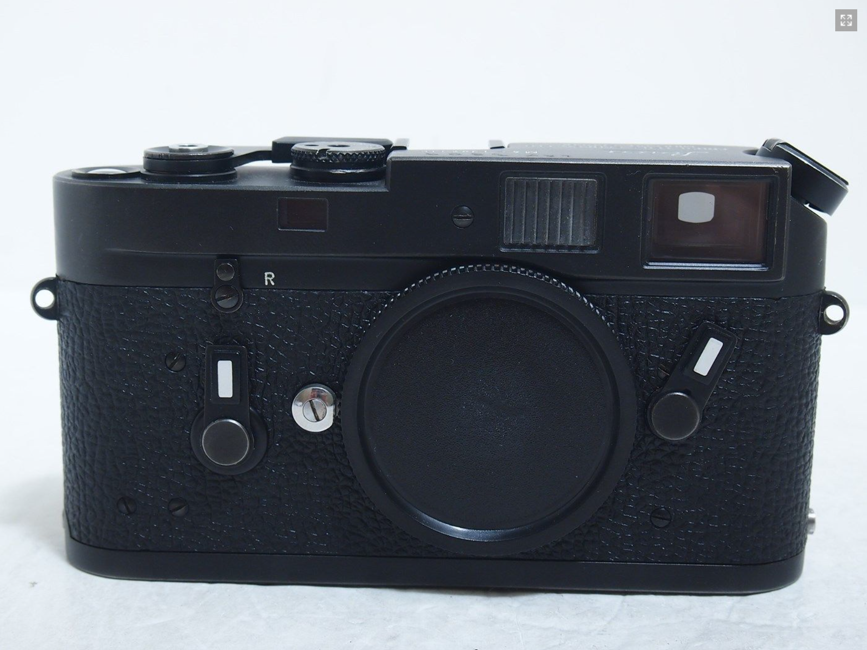 Leica-M4-Black-Chrome-300x300.PNG