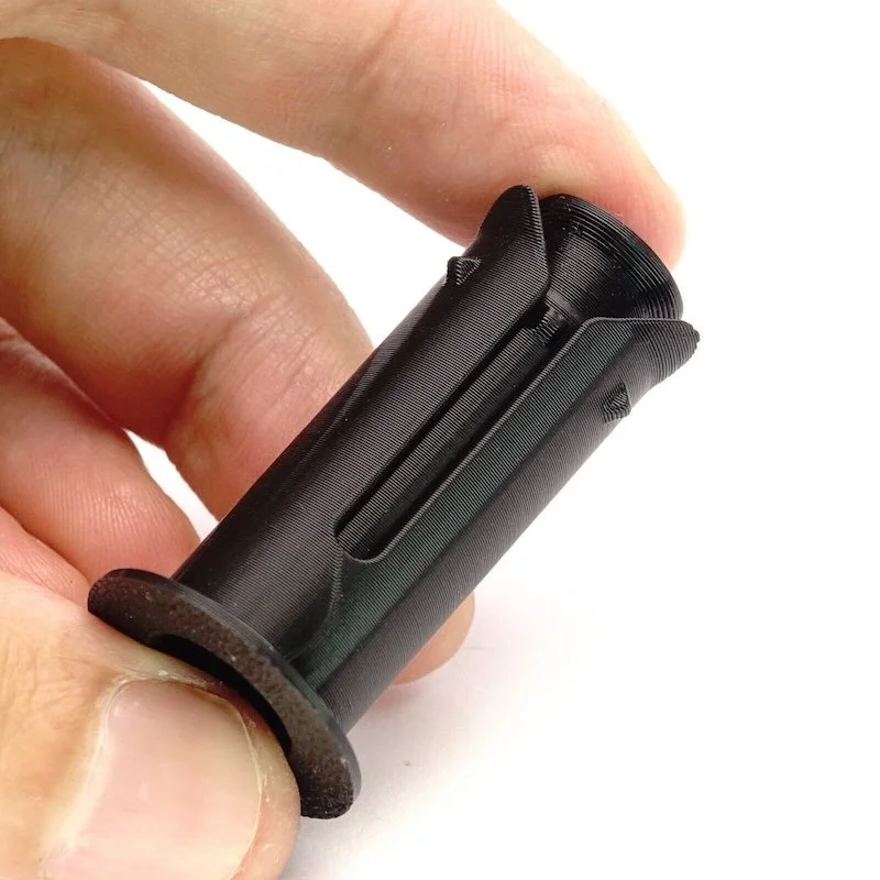 Ausgeknips quick-loadinf take-up spool in hand..jpg