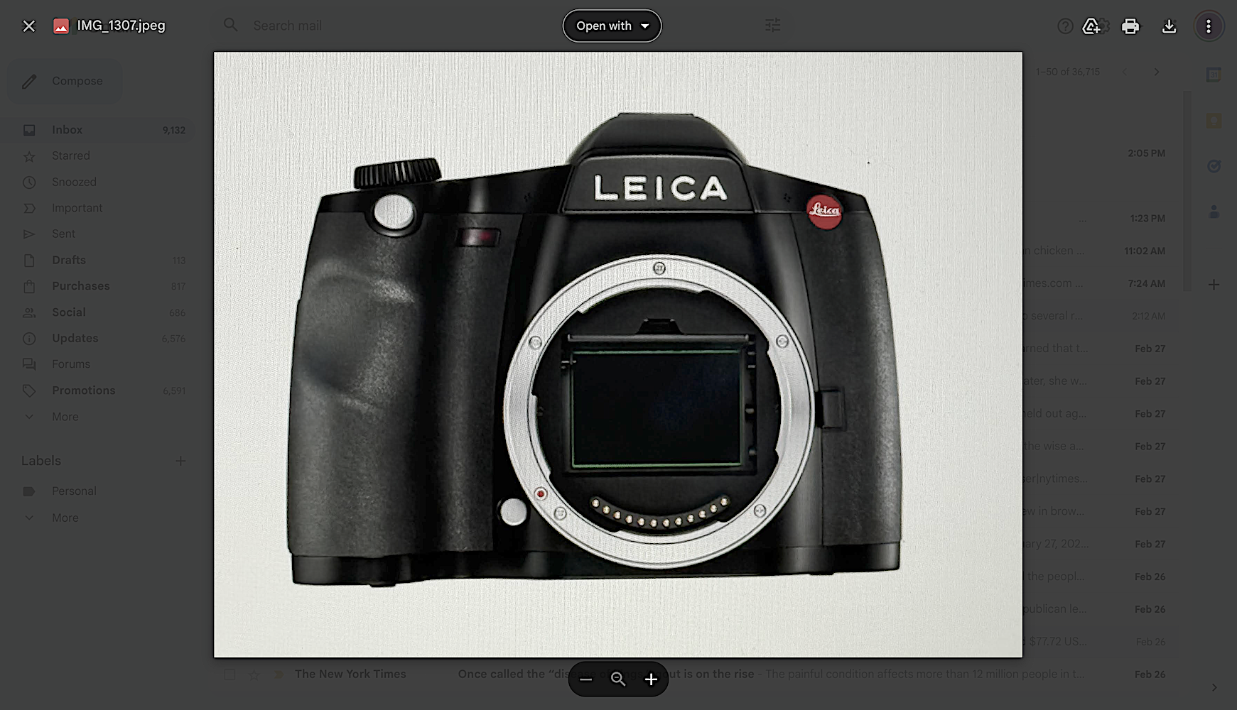 Magnificent+but+Massive.+The+recently+discontinued+Leica+S3+medium+format+DSLR+The+S4+will+be+smaller.jpeg.png