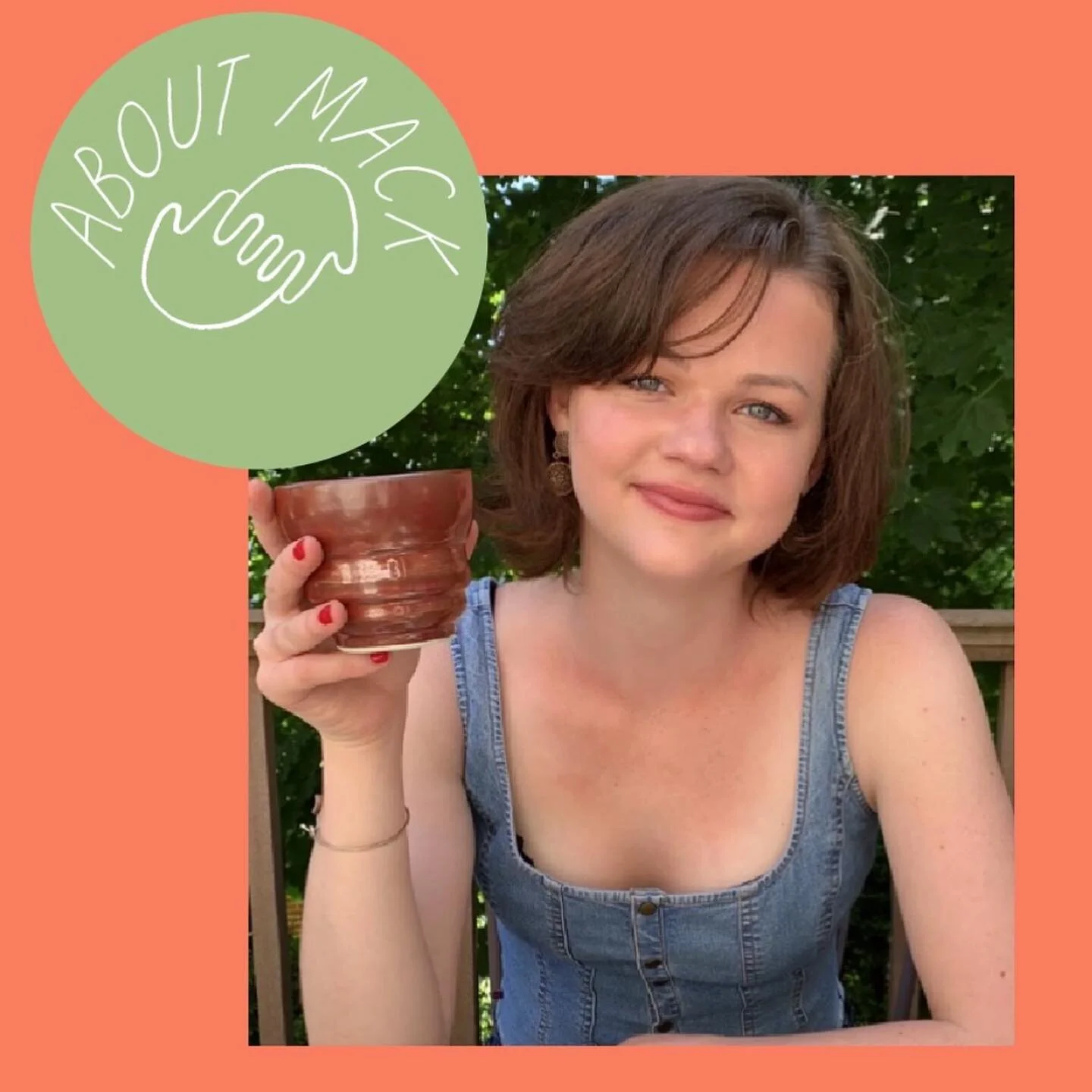 A little bit about me and Made by Mack Studio 👋❤️
.
.
#note #hello #introducemyself #artistbio #abouttheartist #handmade #homestudio #madewithlove