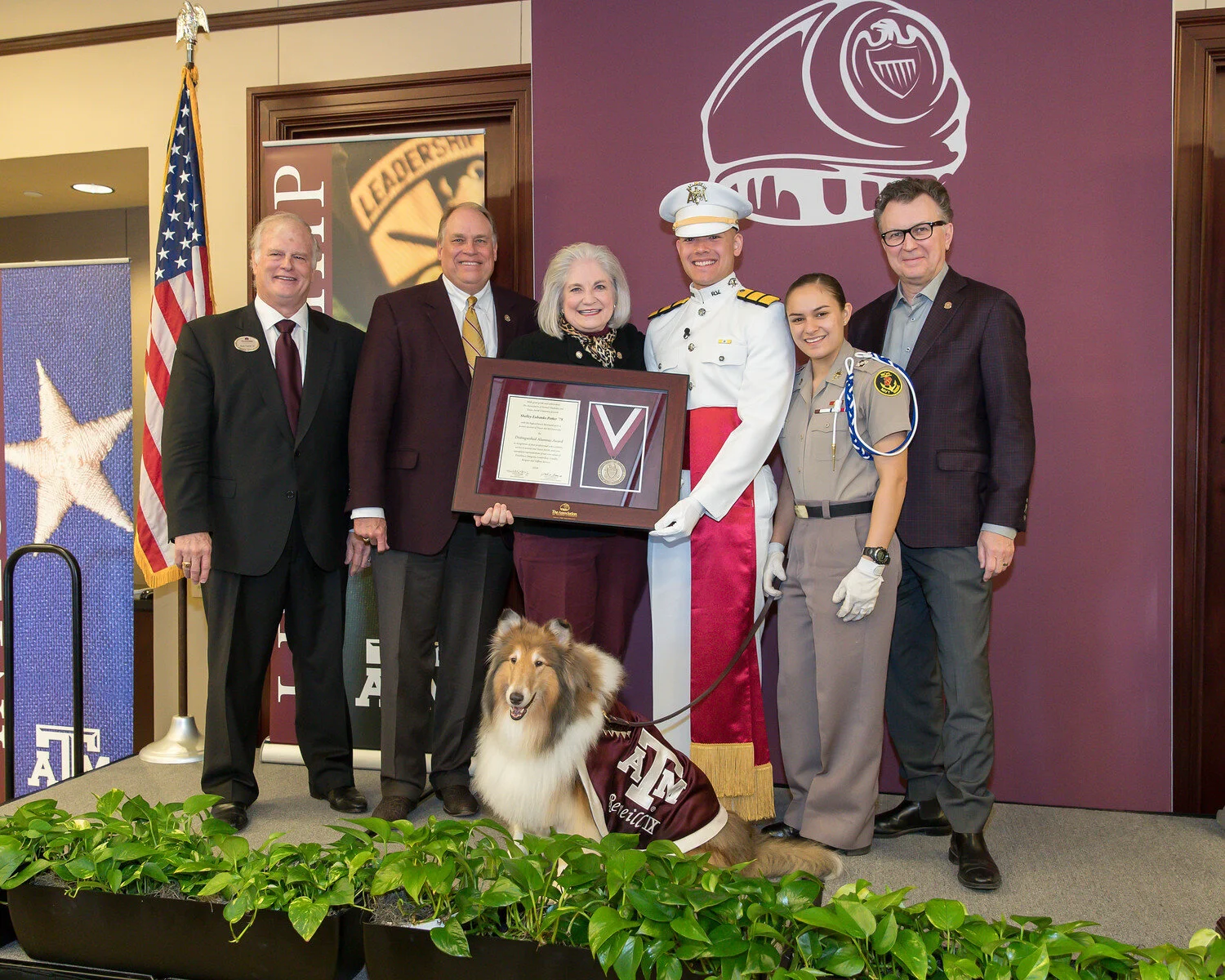 S.H. Shelley Potter being awarded the Distinguished Alumni Award
