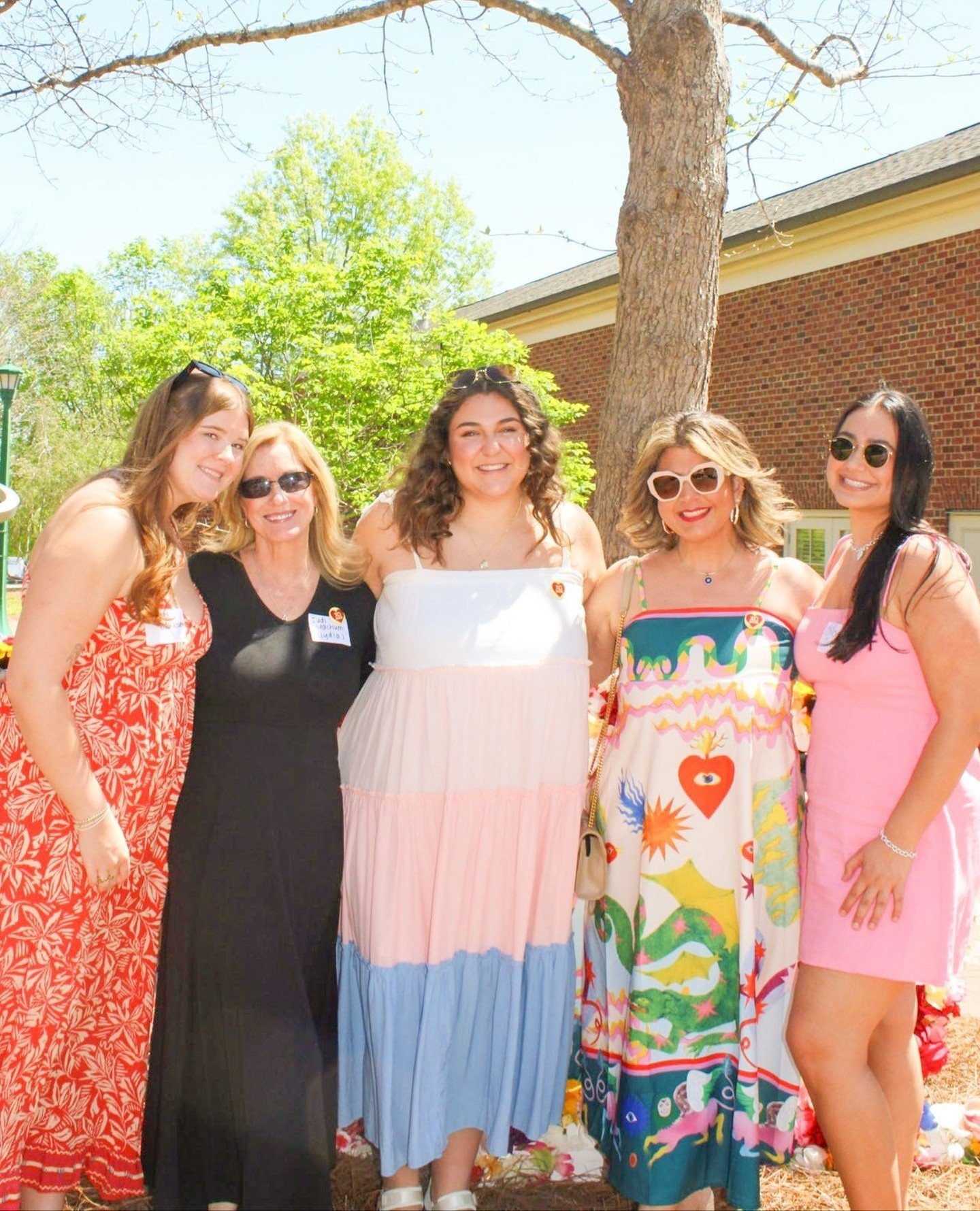 Happy Mother's Day to our Chi Omega mothers and maternal figures! We are so appreciative of their love and support all year long! 💛🧡🌷