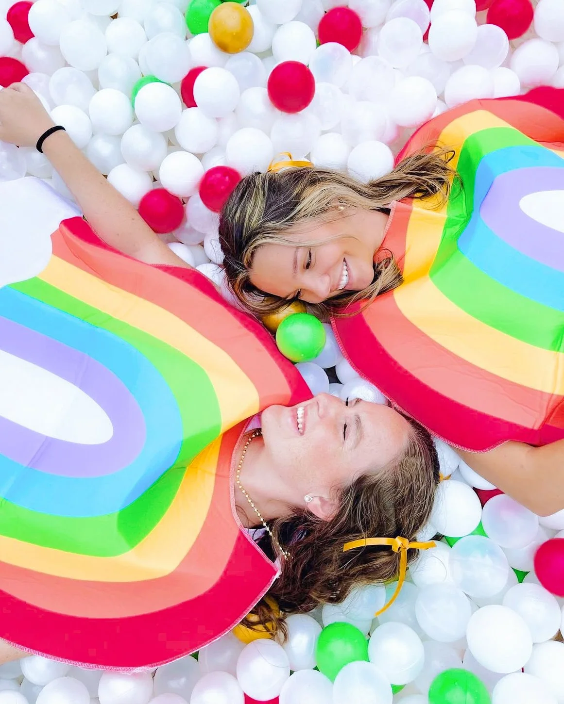 Lucky us! We're Chi Omegas! Tag a Sister you feel charmed to have this St. Patrick's Day 🍀🌈