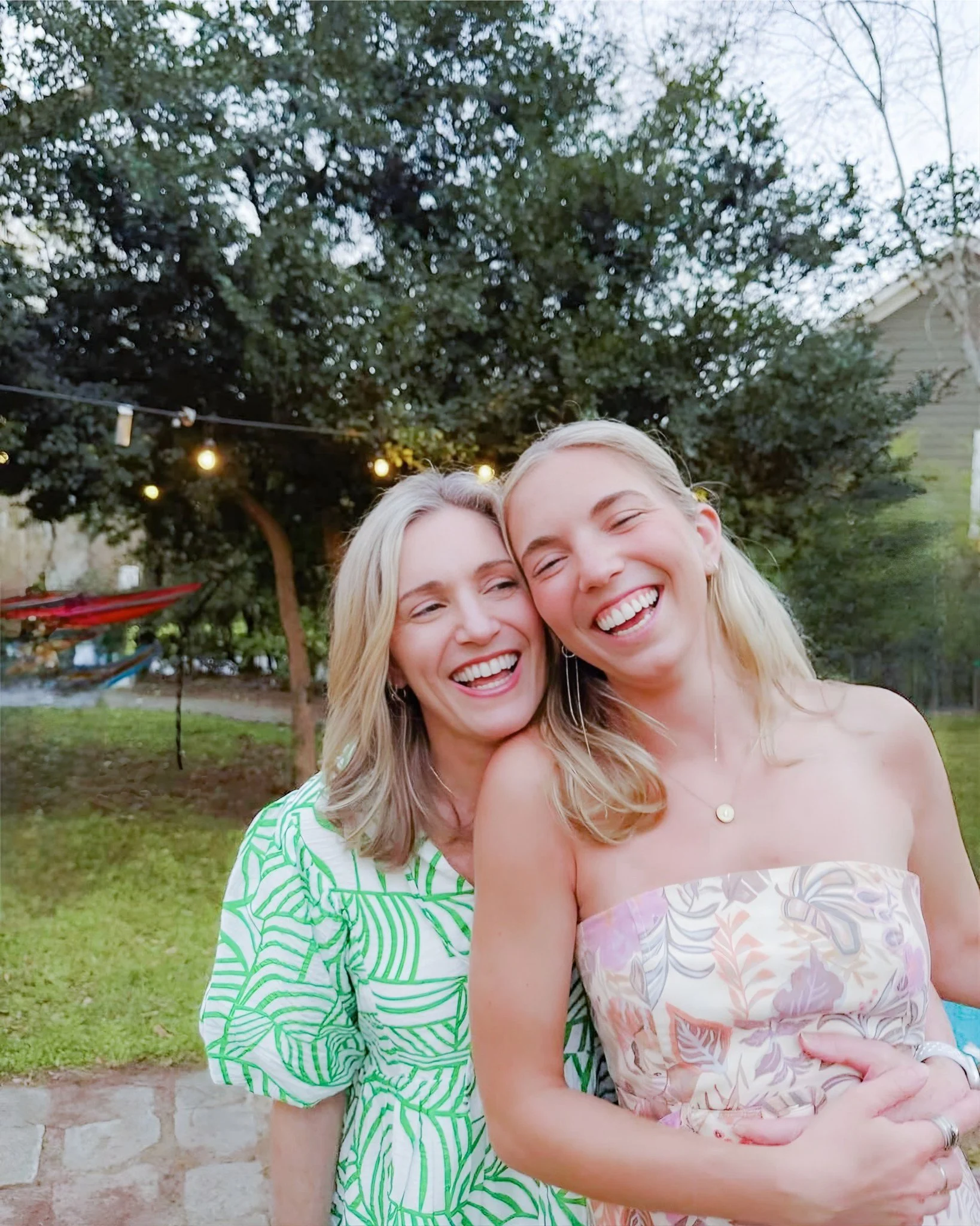 Happy Mother's Day to the women who first showed us what it means to be "womanly always." We love you, moms and mother figures!! 💐💞