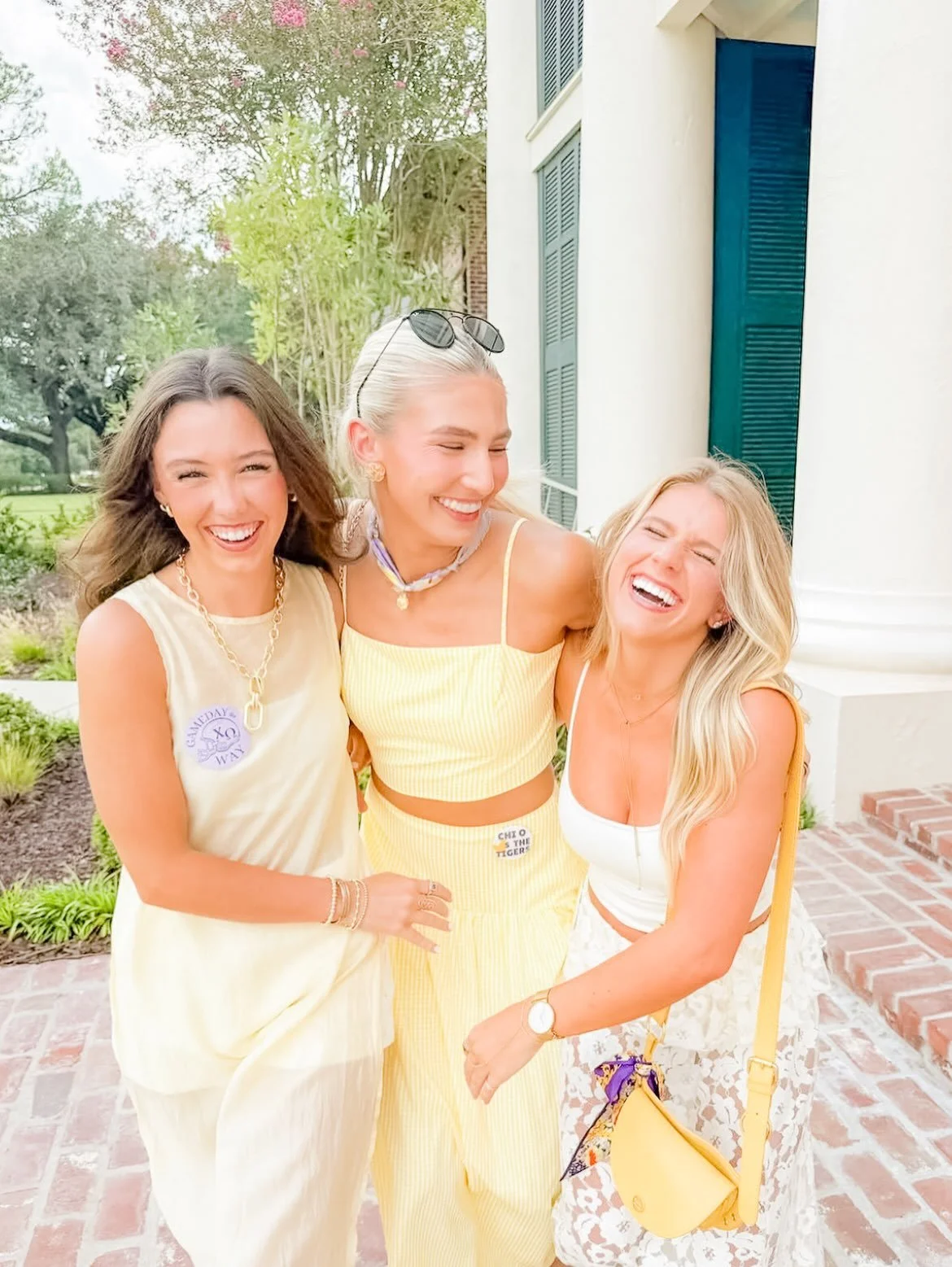 Saturdays are for the girls!! We love seeing our Sisters rep their school colors and cheer on their teams. Tag a Sister who brings the school spirit to gameday!