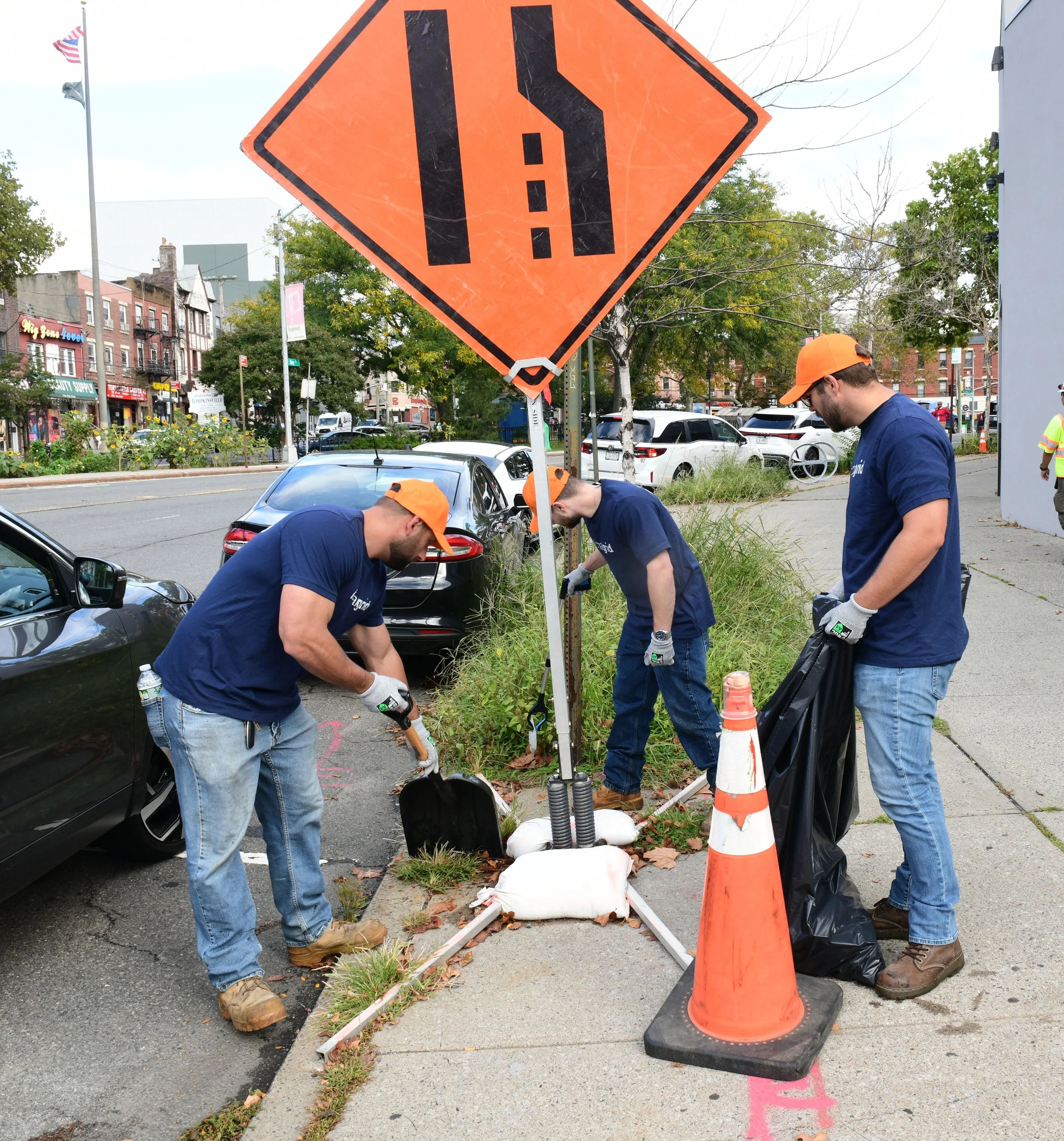 Bay St Clean Up (64 of 128).jpg