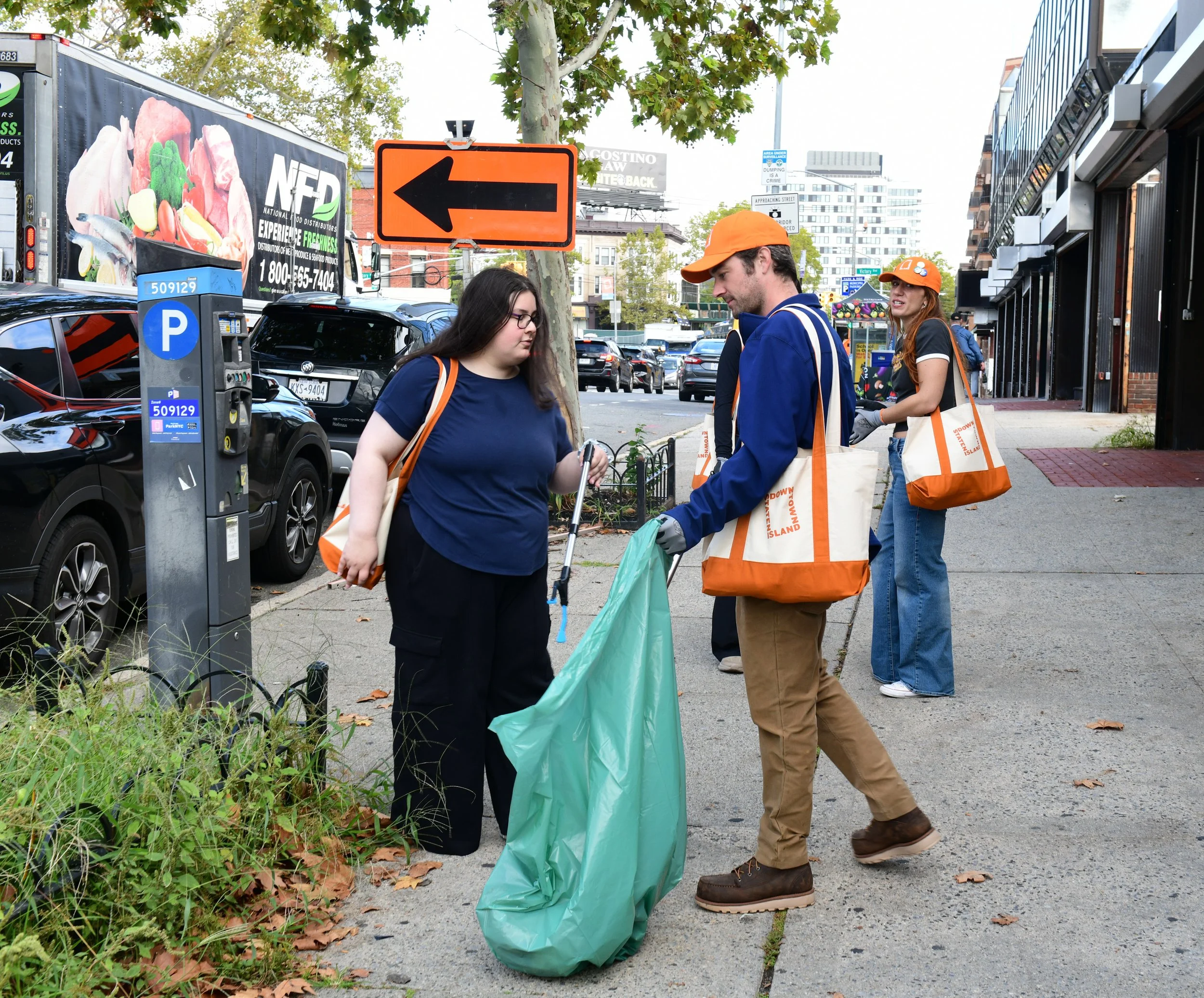 Bay St Clean Up (92 of 128).jpg