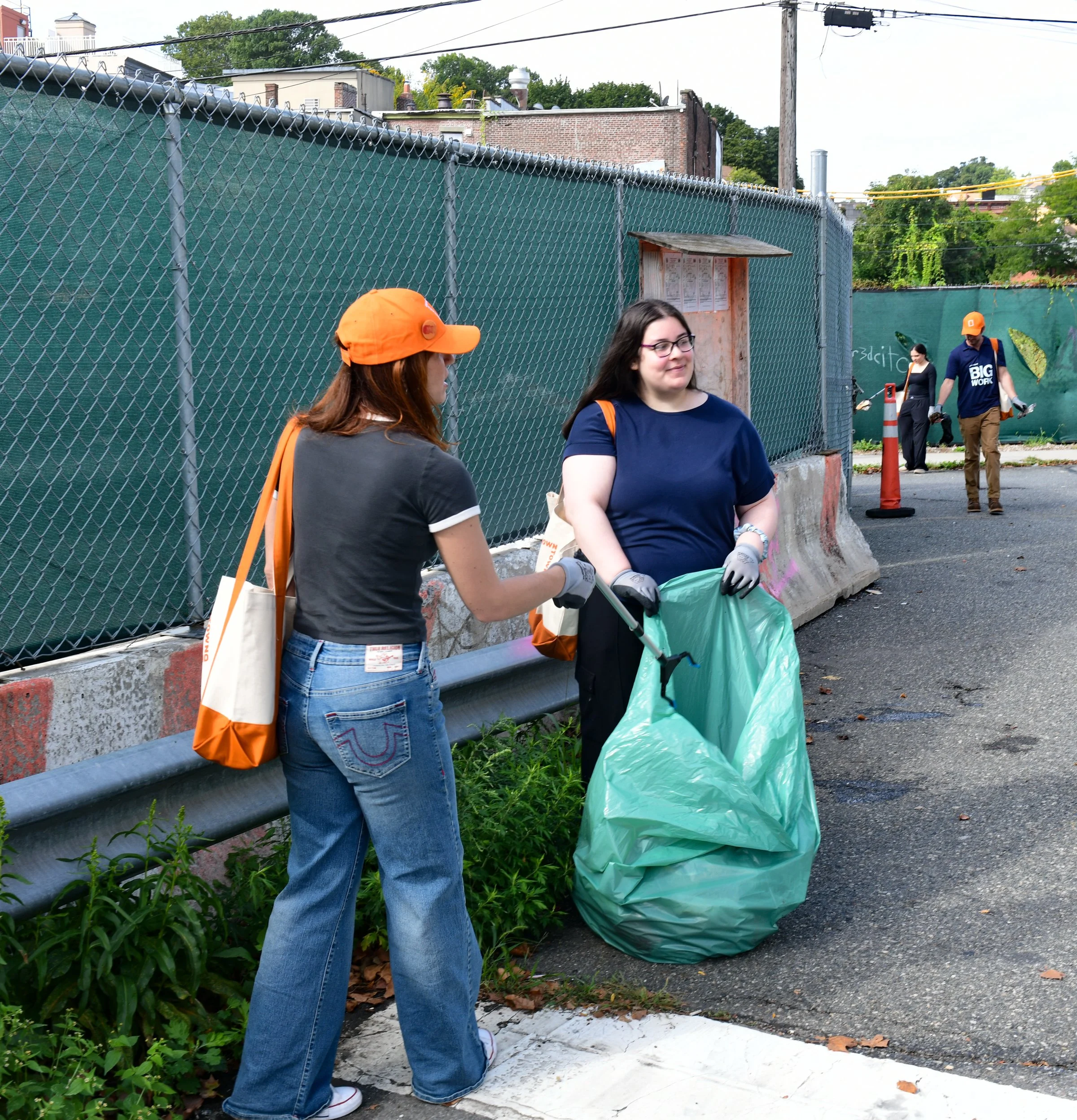 Bay St Clean Up (116 of 128).jpg