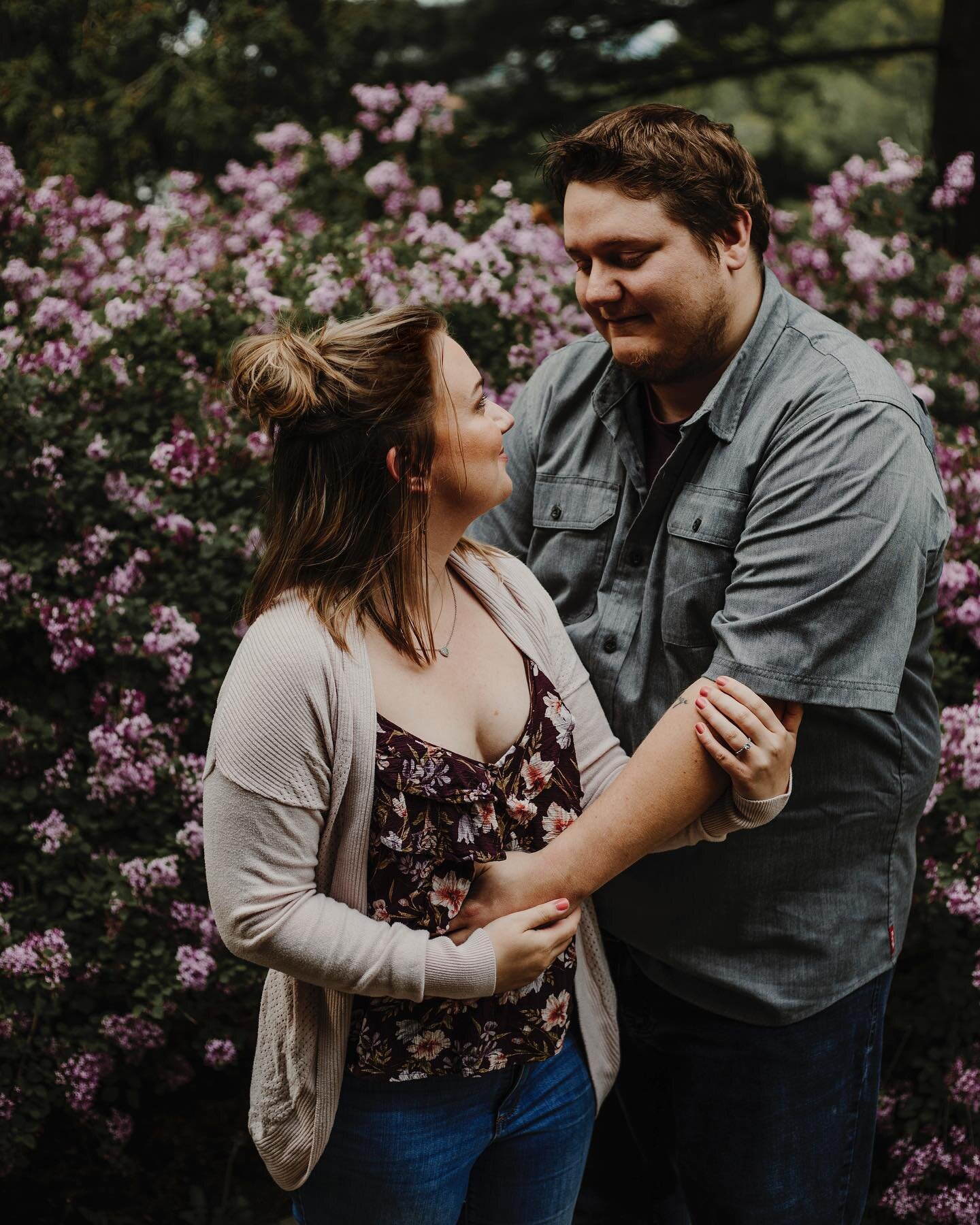 A month ago to the day Melissa &amp; Michel had their engagement session! Can&rsquo;t wait to celebrate your special day in a few months. 🥰