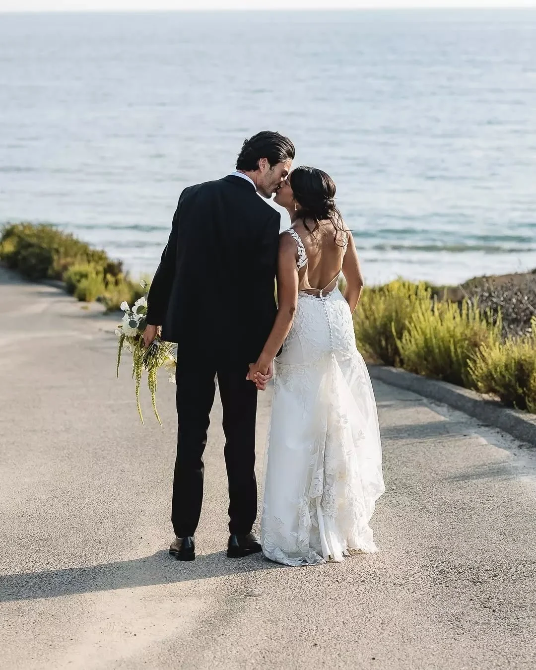 Jade and Jordon
@_jadetaibi
.
.
.
Venue: @schistoriccottage
Wedding Planner: @miya_kay_events
Day of Coordination: @lexi_cc_collective
Photo/Video: @shorelineweddings
Florist: @collectedwithlove
DJ/Entertainment: @dj.alert
Hair: @kendallopez
Makeup: 