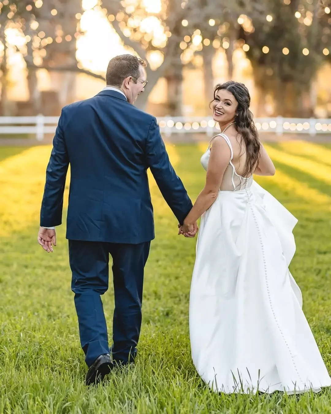 Katarina and Gerry 
@katarina.bradford
.
.
.
Planner: @at.event.pro
Officiant: Pastor Rex
DJ &amp; Entertainment: @gtzentertainment, @djdivine
Photo + Video: @shorelineweddings
Florist: @simivalley.alohaflowers
Beauty: @glambyeditha

Photos by Team m