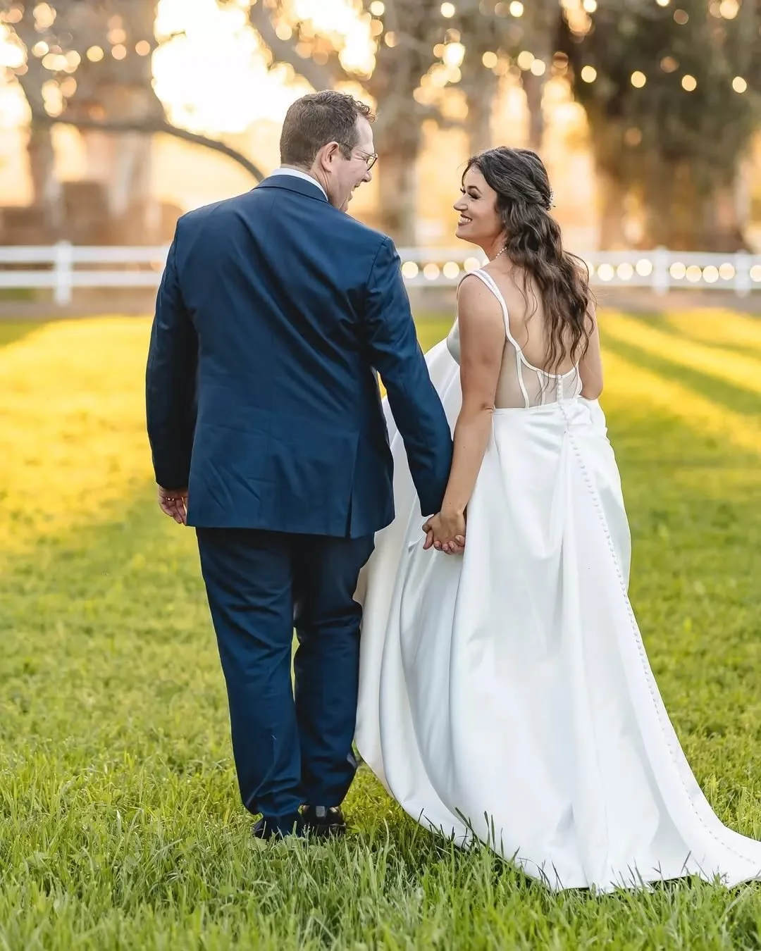 Katarina and Gerry 
@katarina.bradford
.
.
.
Planner: @at.event.pro
Officiant: Pastor Rex
DJ &amp; Entertainment: @gtzentertainment, @djdivine
Photo + Video: @shorelineweddings
Florist: @simivalley.alohaflowers
Beauty: @glambyeditha

Photos by Team m