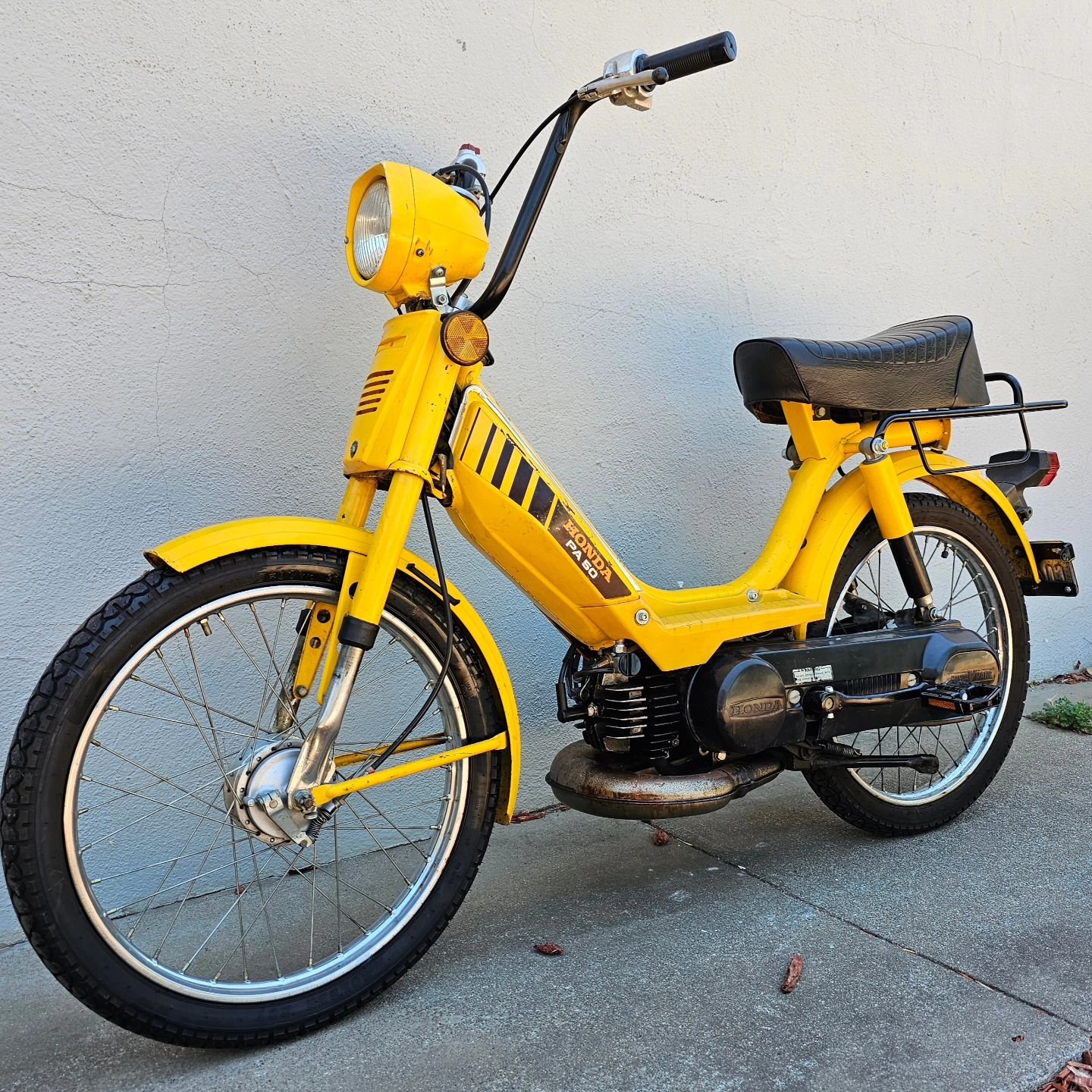 1980 Honda Hobbit Pa50ii

For Sale $850 obo

Runs and starts easily
Registration in hand
Stock cylinder 49cc
Proma exhaust
Dellorto Sha Carb

#honda #hobbit #moped #mopedarmy #brap #nomadmopeds #twostroke #vintage #pedal #49cc #dellorto #sacramento #
