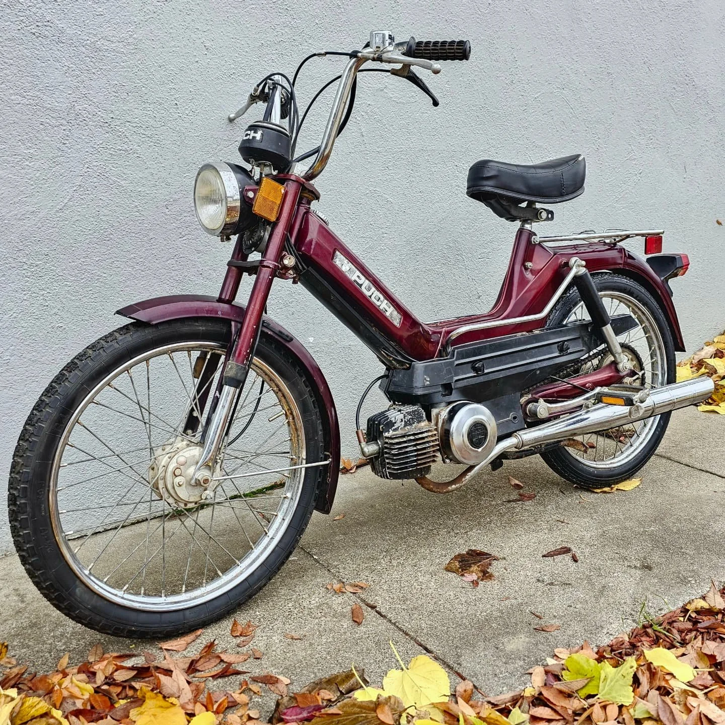 1978 Puch Maxi

Sold 

#puch #maxi #e50 #moped #mopedarmy #twostroke #brap #vintage #pedal #nomadmopeds #plum #original