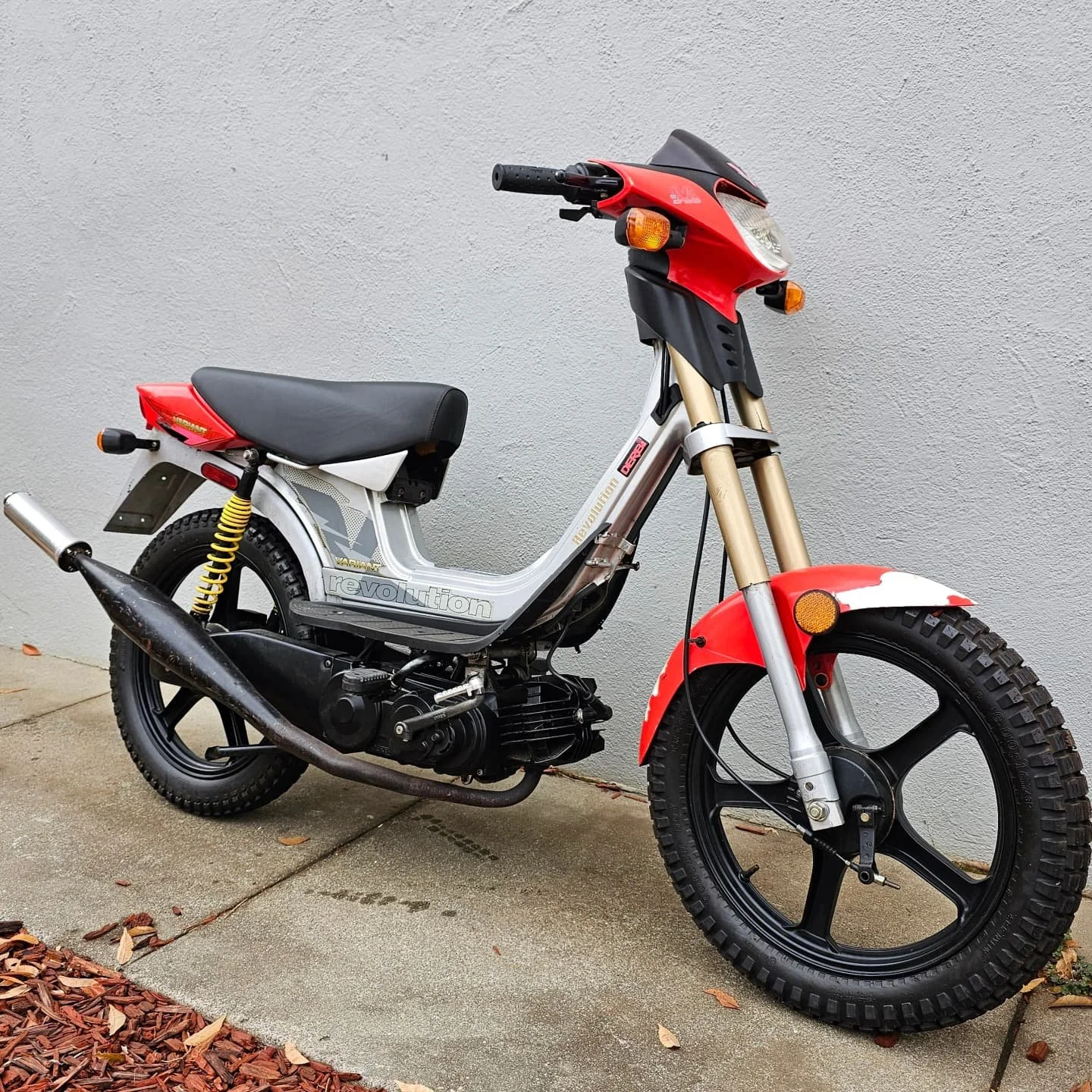 2001 Derbi Revolution 

Not for sale

#derbi #mopedarmy #moped #brap #twostroke #nomadmopeds #sacramento #california #fast #scooter #red #silver #spain