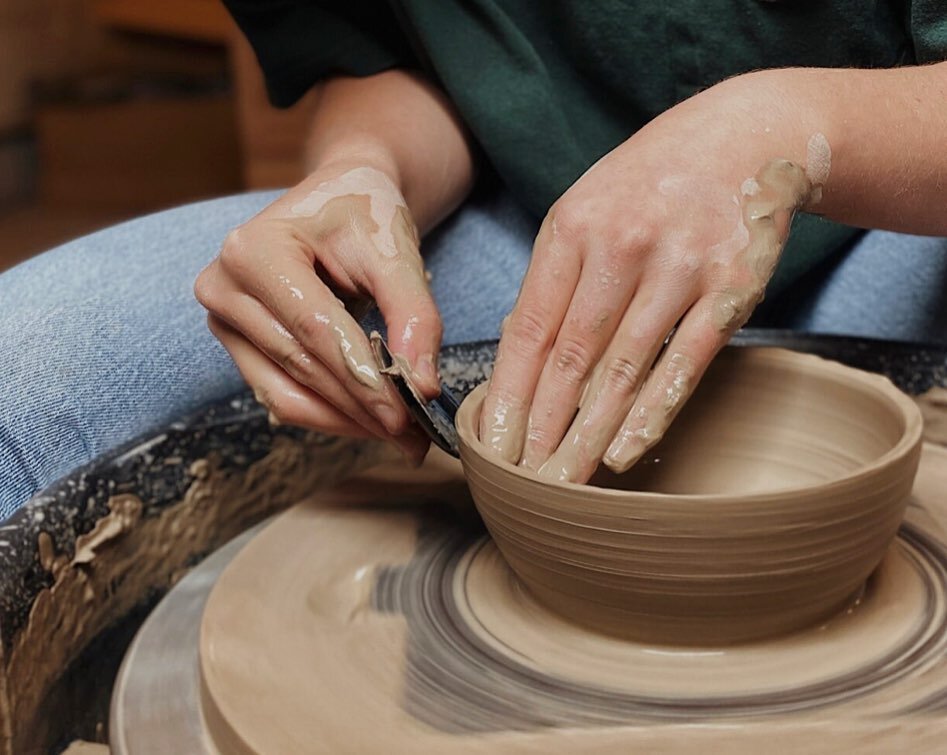 It&rsquo;s a great day, because &mdash; lessons are back! 🎉

My absolute favorite thing to do is host you and teach you how to make your own pots. These lessons are private (you or you and a guest), so you really get to slow down and have specific c