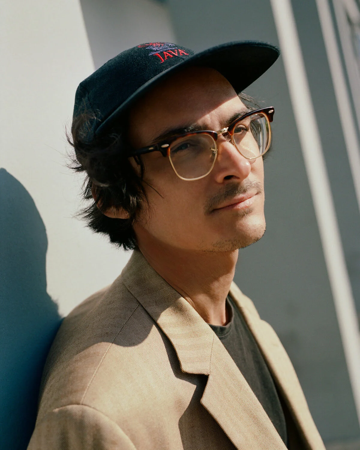 Alex Van Pelt (Coming Soon) Announces Sophomore LP, Shares Lead Single "Broken Heart" via Glide, 'Global Crush' Out Oct. 2021