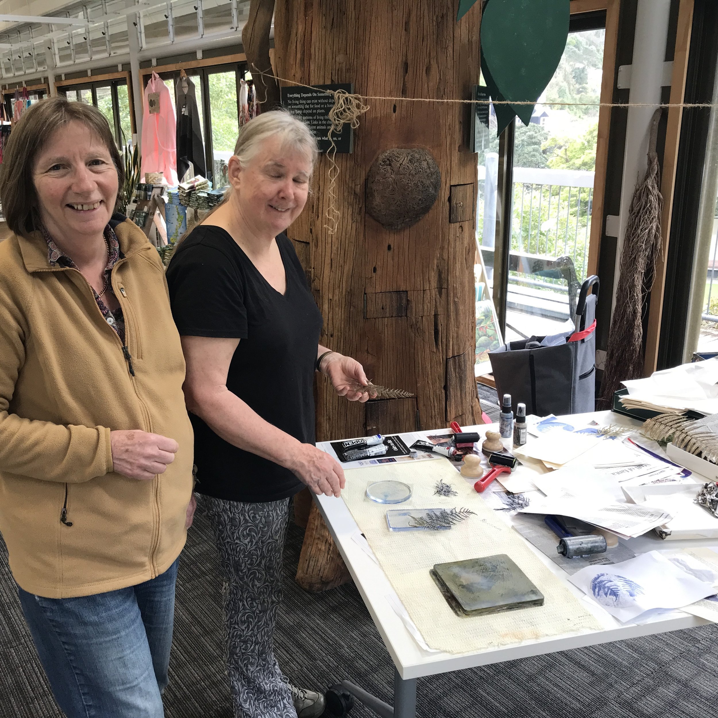 Artist demonstrations