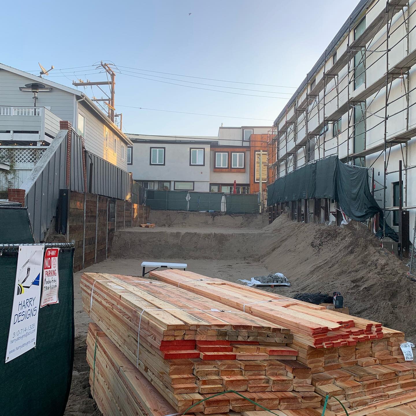 Our Alma project in Manhattan Beach, is under way. Foundation set up. Stay tuned for more videos and pictures of this build. #builder #concrete #foundations
