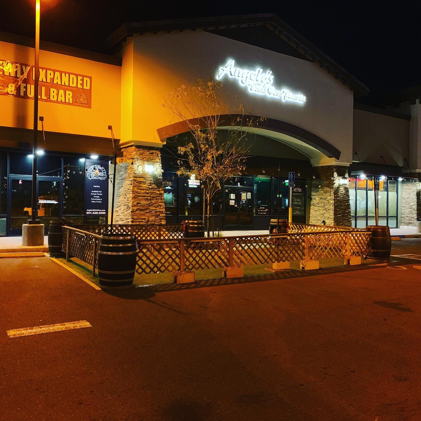 Support your local businesses. We helped out one of our local pizzeria shops in the area. #builder #coveredpatio #pergola #restaurant #pizza #angelospizza