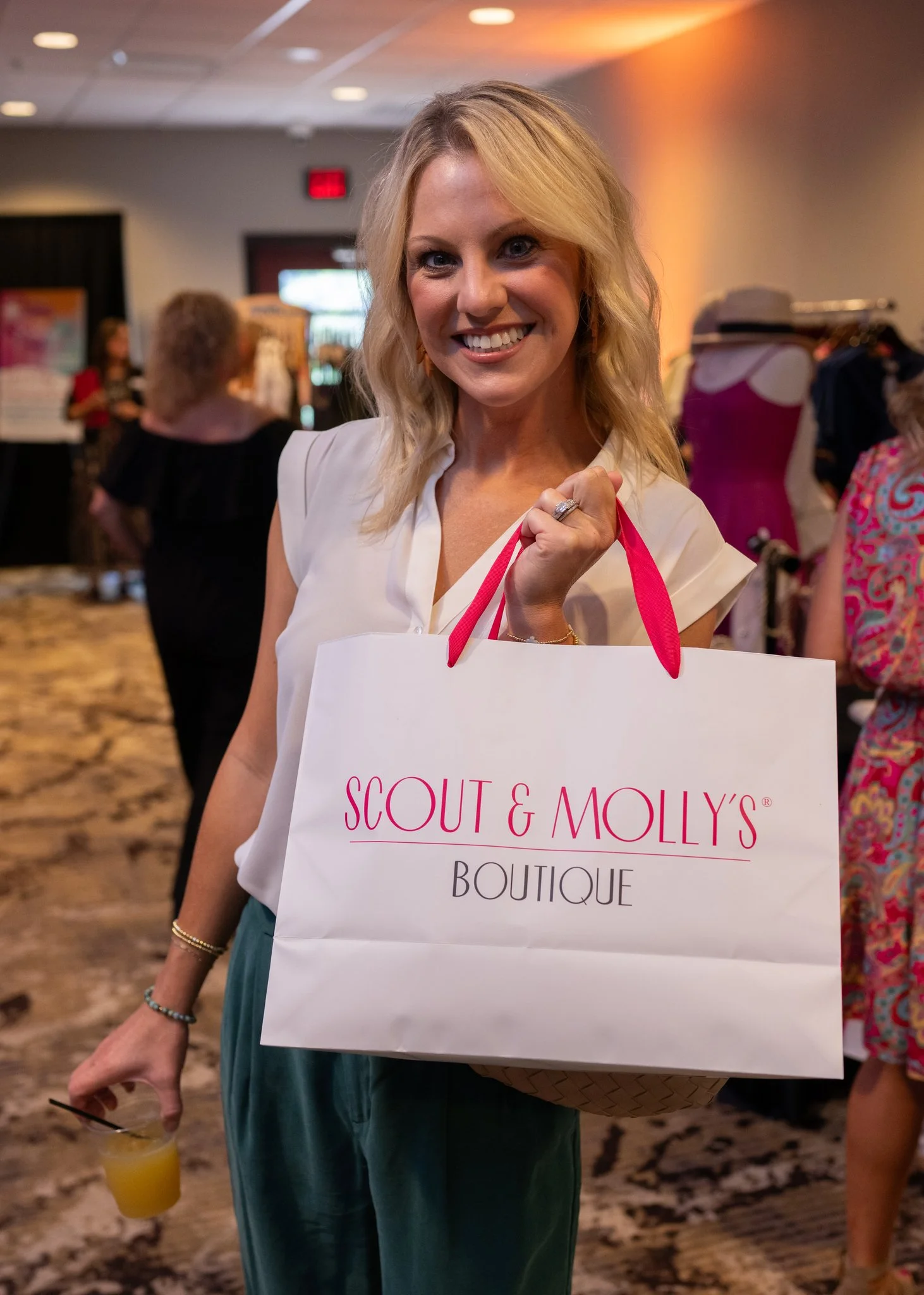 Fashion for Compassion 2025  Nicole Bissey Photography 103_(2048).JPG