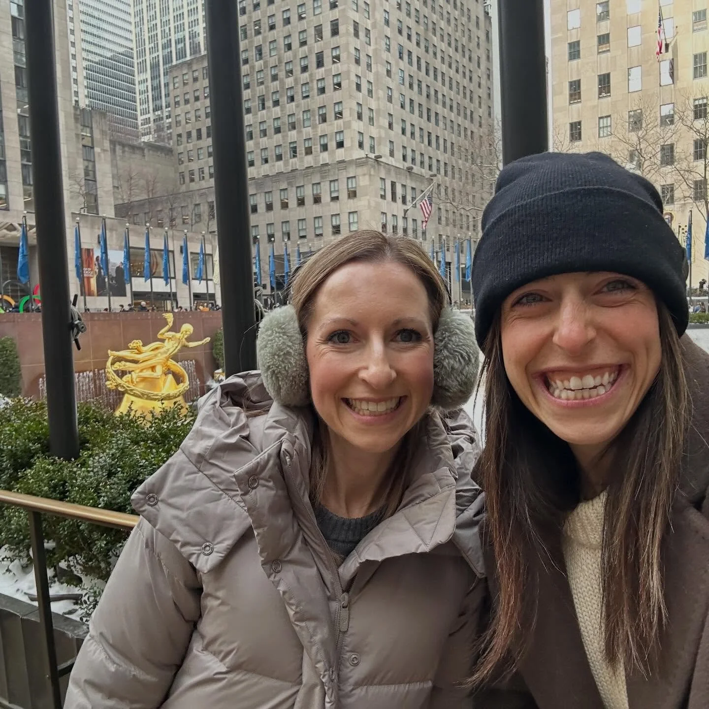 Life lately: 

1. Sister trip to NYC! Before the deep freeze hit.
2. Best Broadway show ever. Seeing Jonathan Groff live was a complete joy. 
3. Bonjour. 
4. NYC in the evening. 
5. Best meal of my life. 
6. BOOKS ARE MAGIC! In Brooklyn. A dream of a