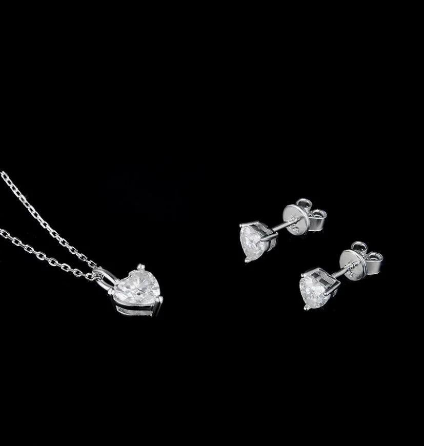 1 CT Heart Moissanite Set