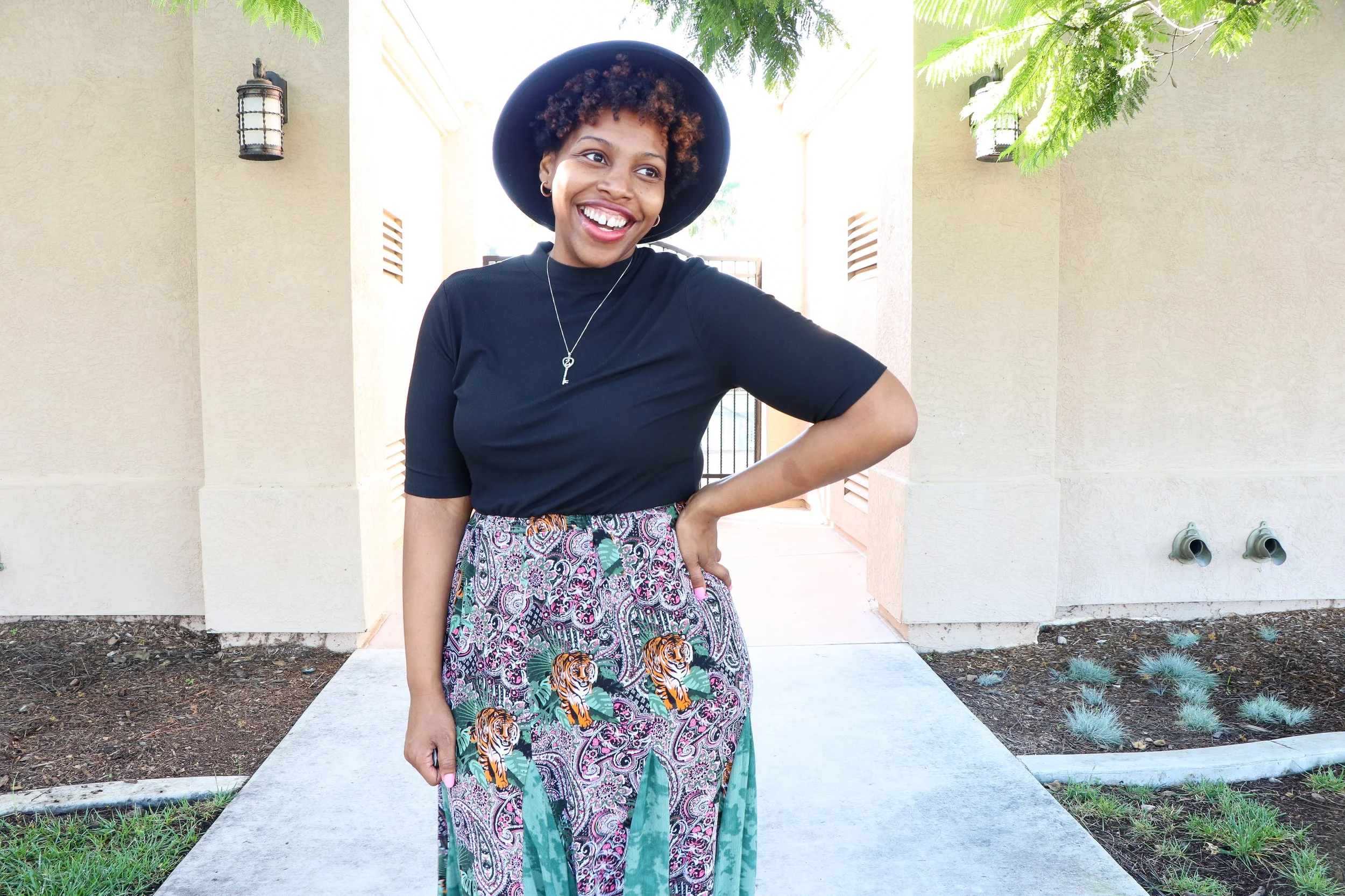 pull on maxi godet skirt: simplicity 8923