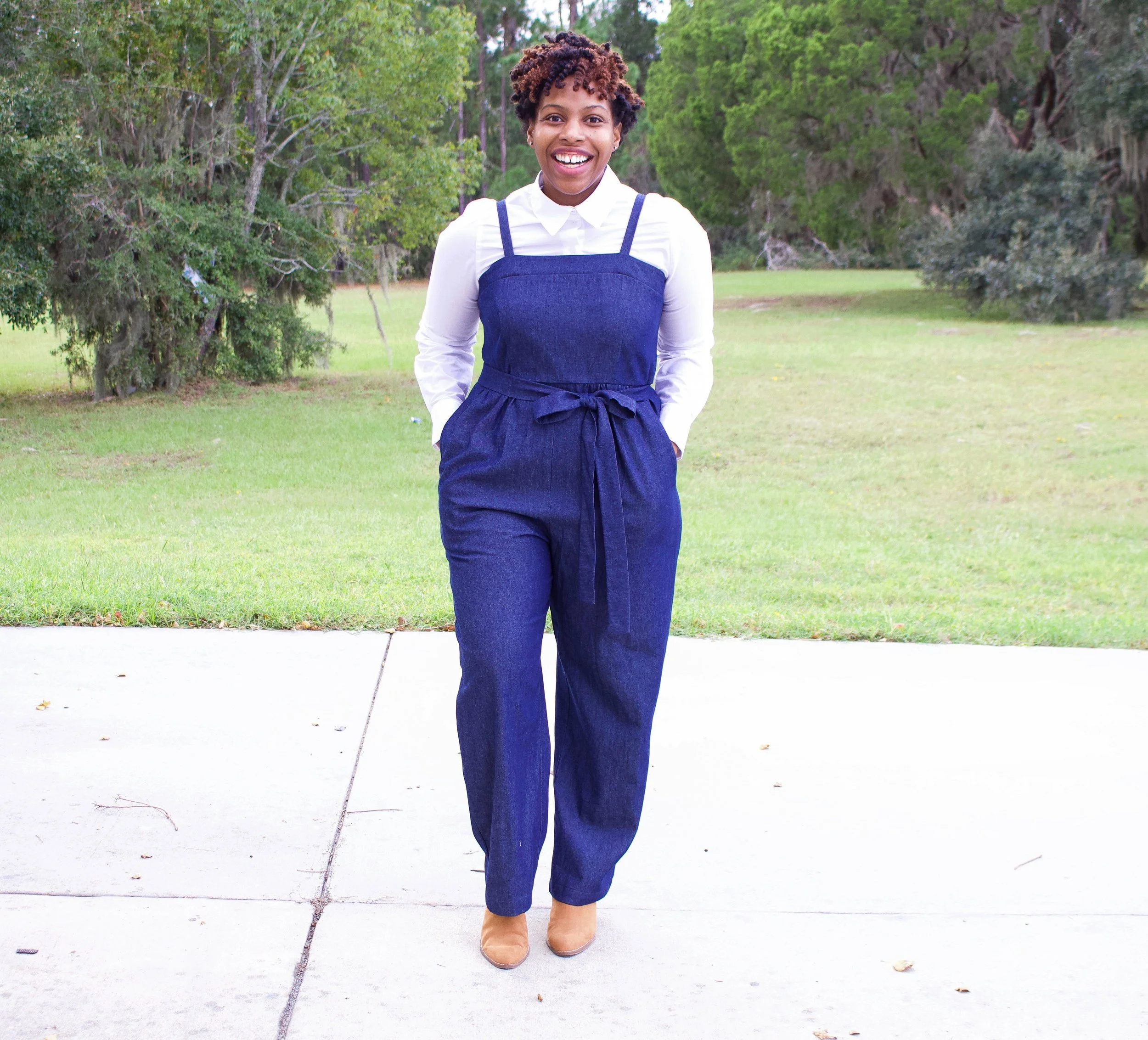 Summer Denim Jumpsuit: Simplicity 8610