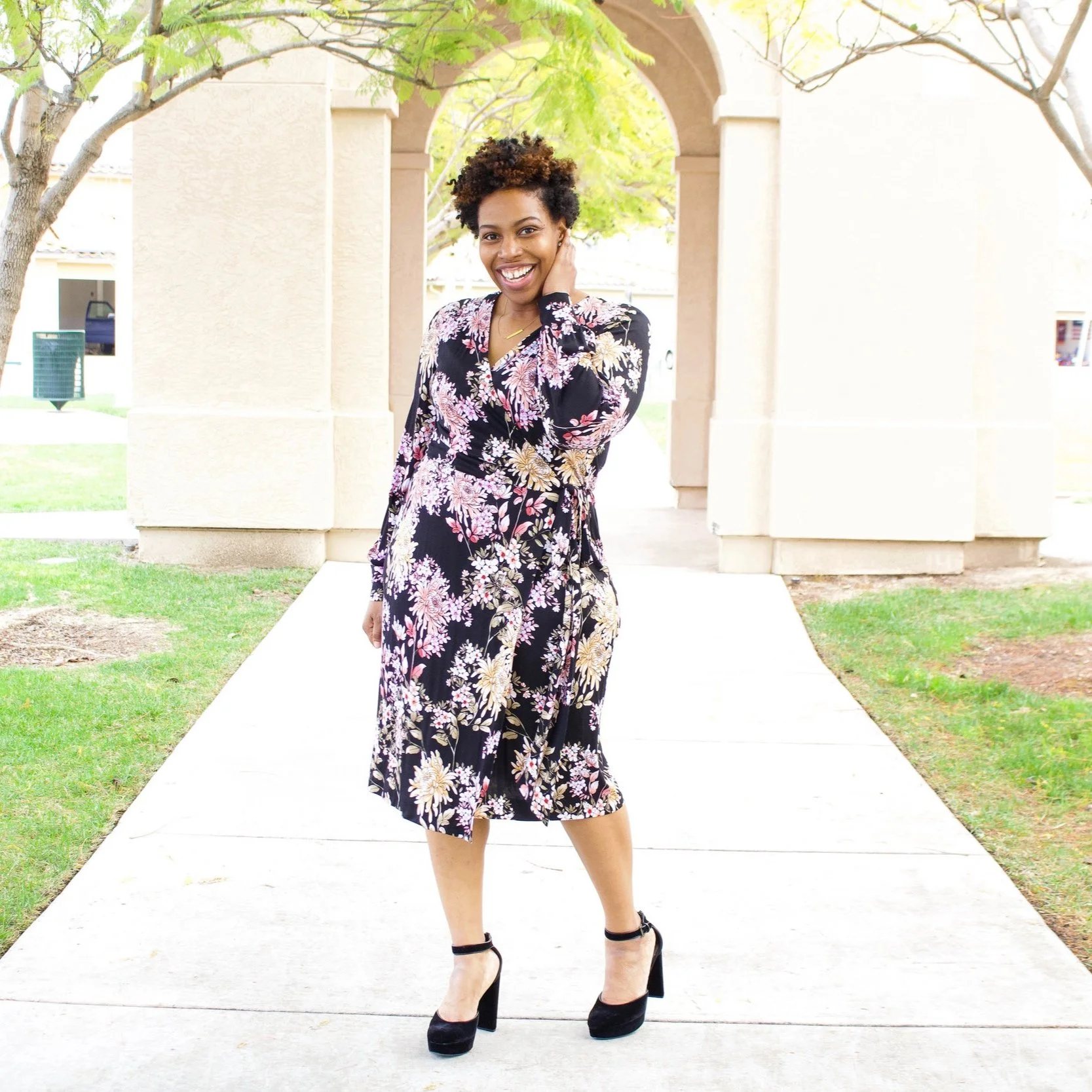Floral Jersey Wrap Dress: Vogue 9350