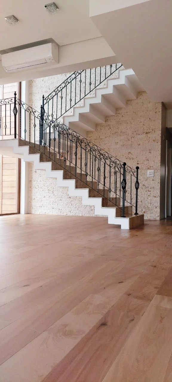 TRIÂNGULO HARDWOOD FLOORING