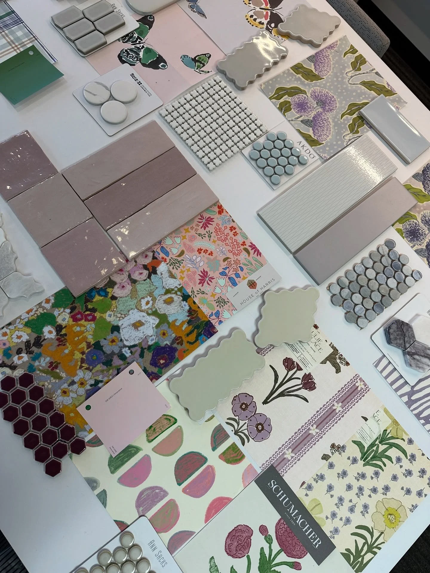 A little peak into what’s been keeping us busy! Happy Friday from the LMD Team✨