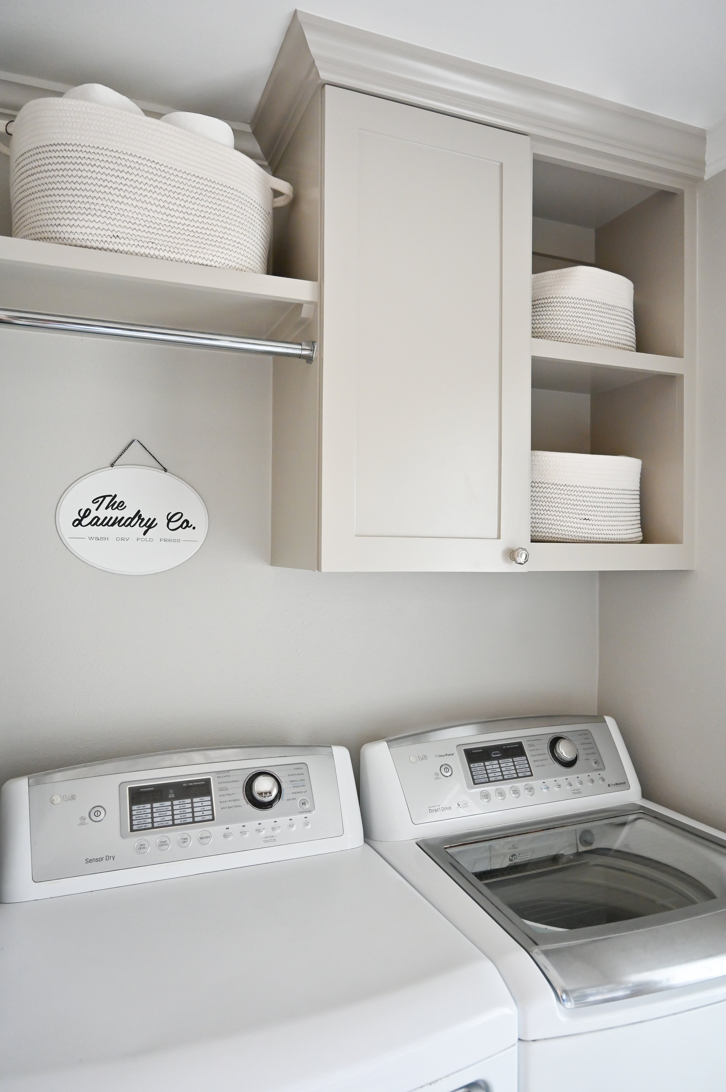 Pantry-Laundry3.jpg