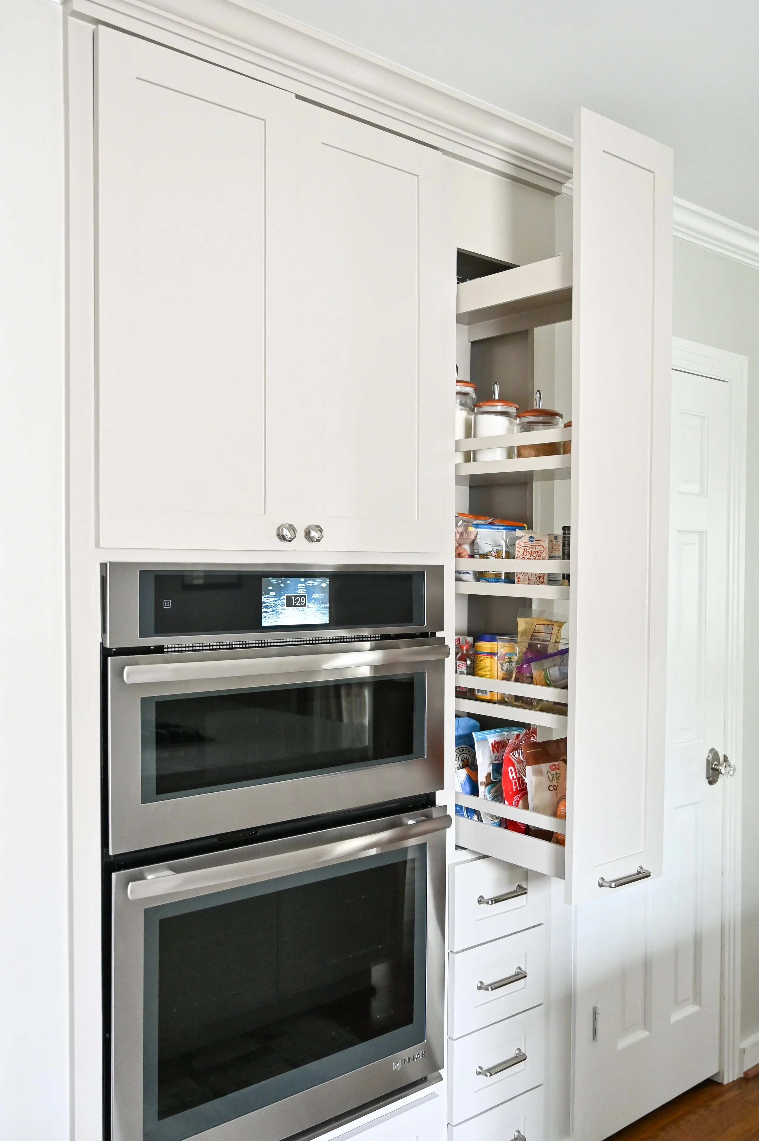 Kitchen-Pullout5.jpg