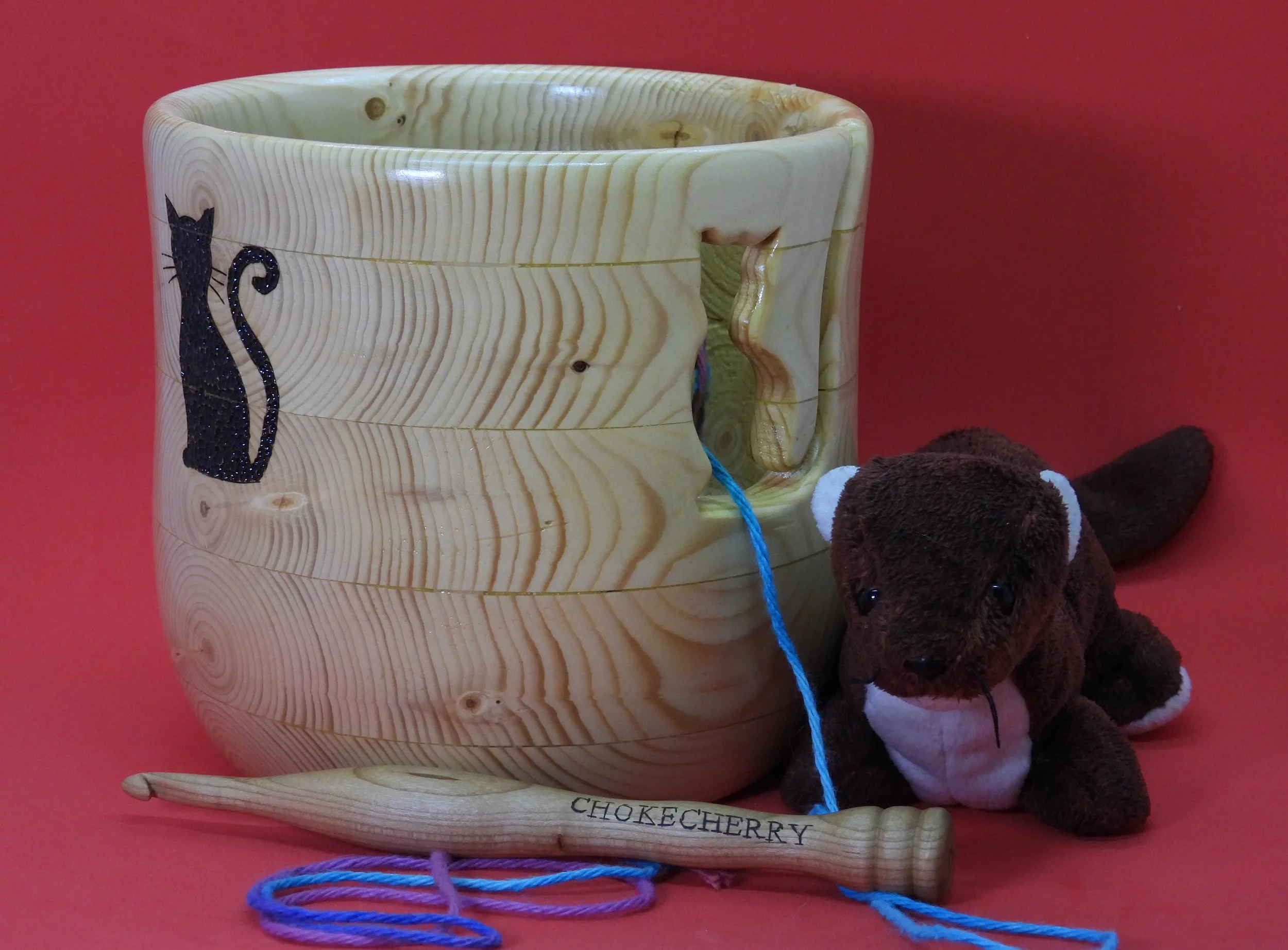 #607 - Spruce Yarn Bowl with Three Cats & Cat Cutout