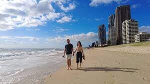 walking beach surfers paradise.jpg