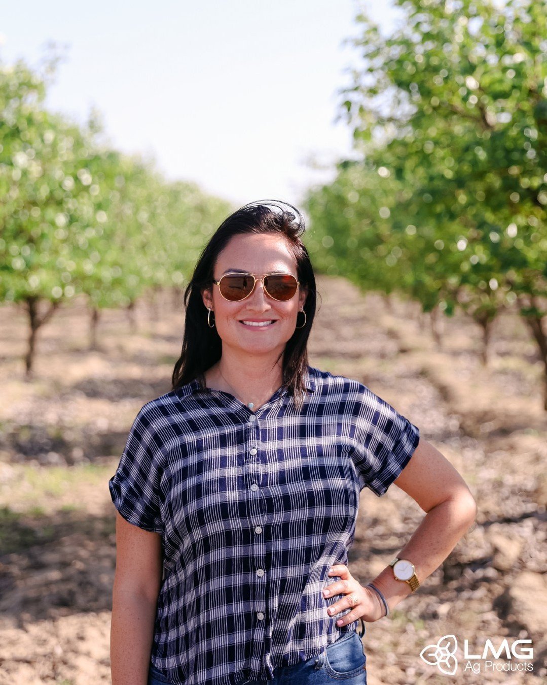 Meet this month's farmer, Elaine Guerrero Clar!🍊🌳

Elaine's parents ranch has been around for over 35 years in Exeter, Ca. Her dad originally started farming grapes, then turned it over to sell hay, and after that he decided he wanted to start farm