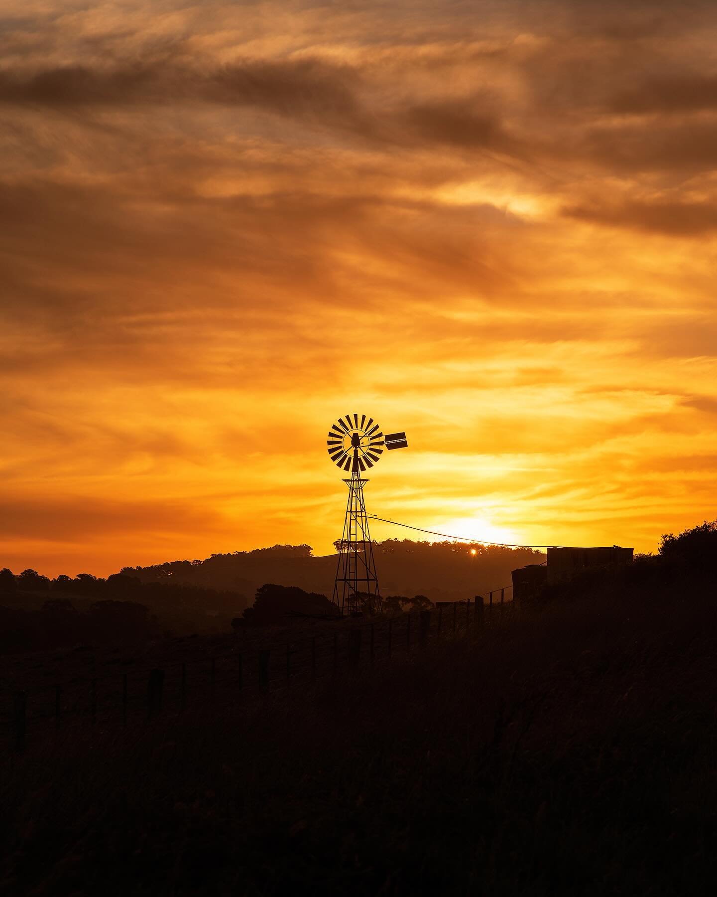 Autumn sunsets 😌🍂 #windmill