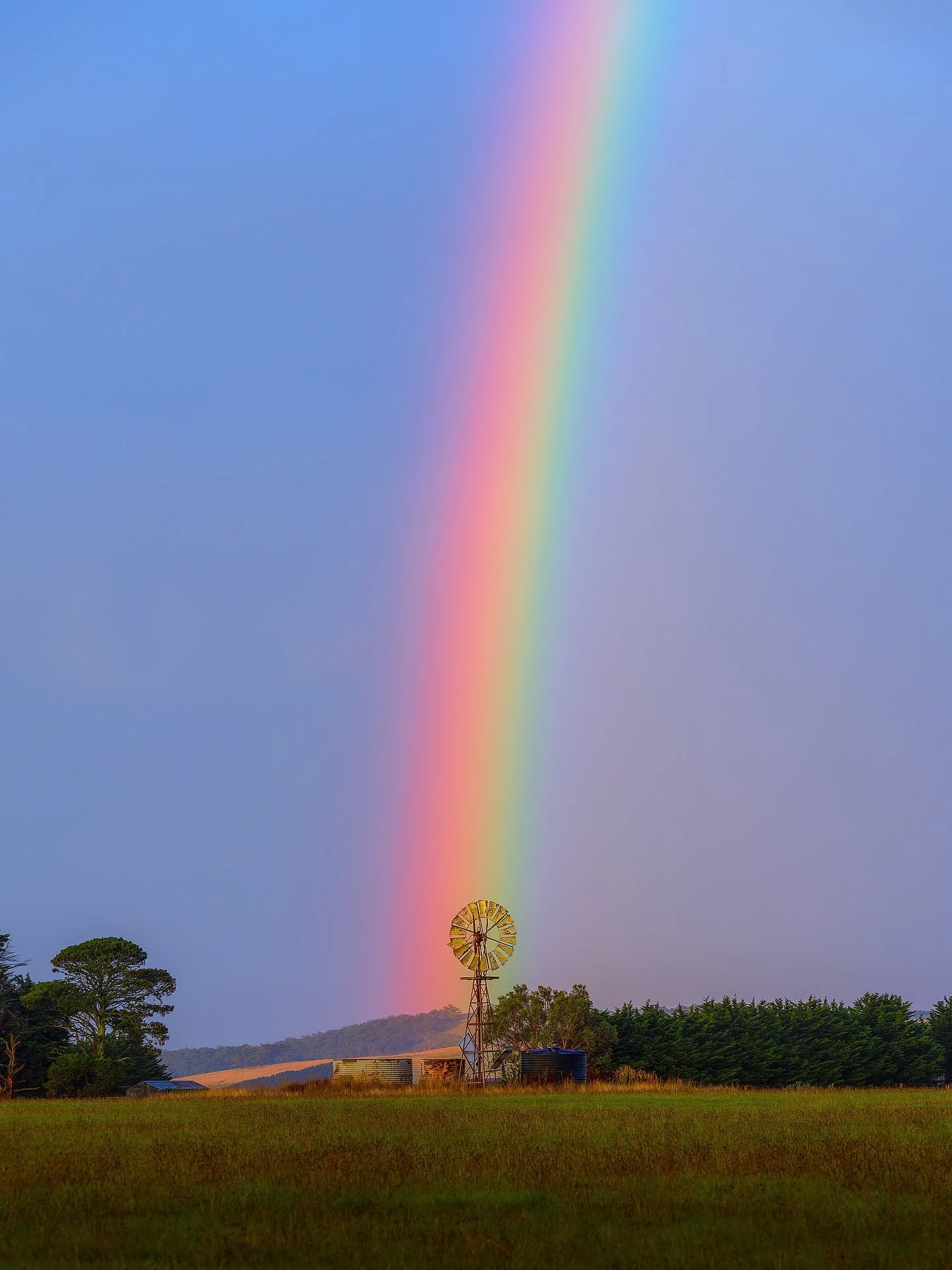 From last night 😍🌈 #rainbow