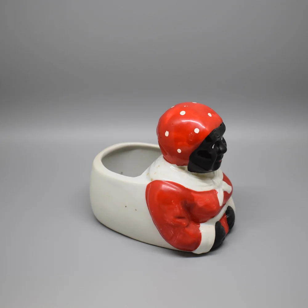 Laying TP holder 2.JPG