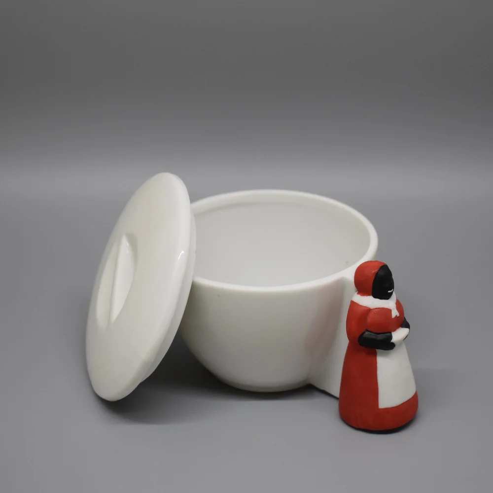 Woman container 2.JPG