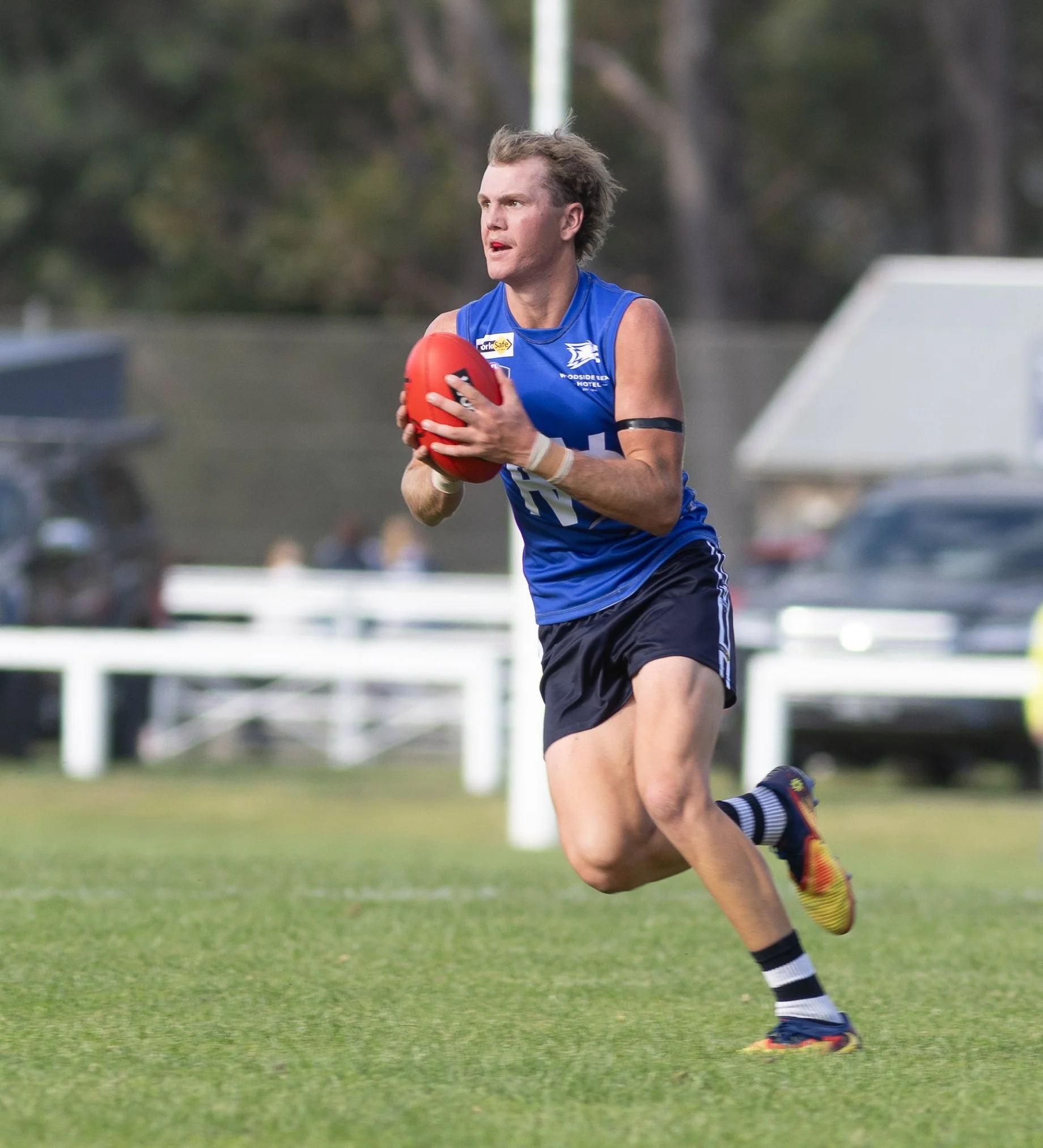 Woodside bounce back with a win