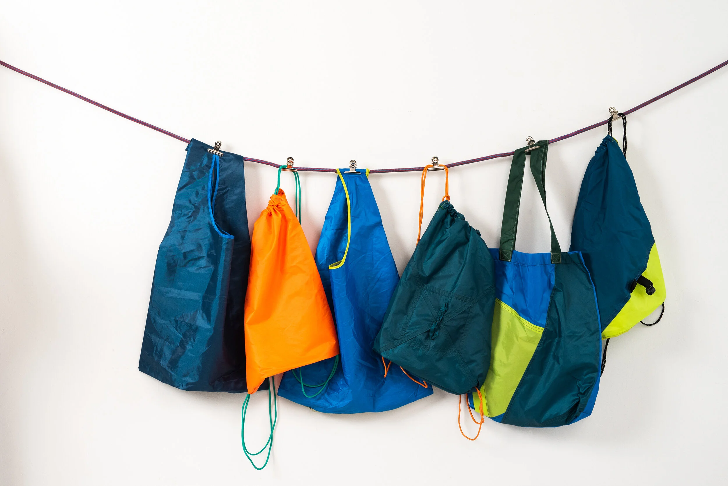 E Tu E Tu Bags From Reclaimed Textile Waste
