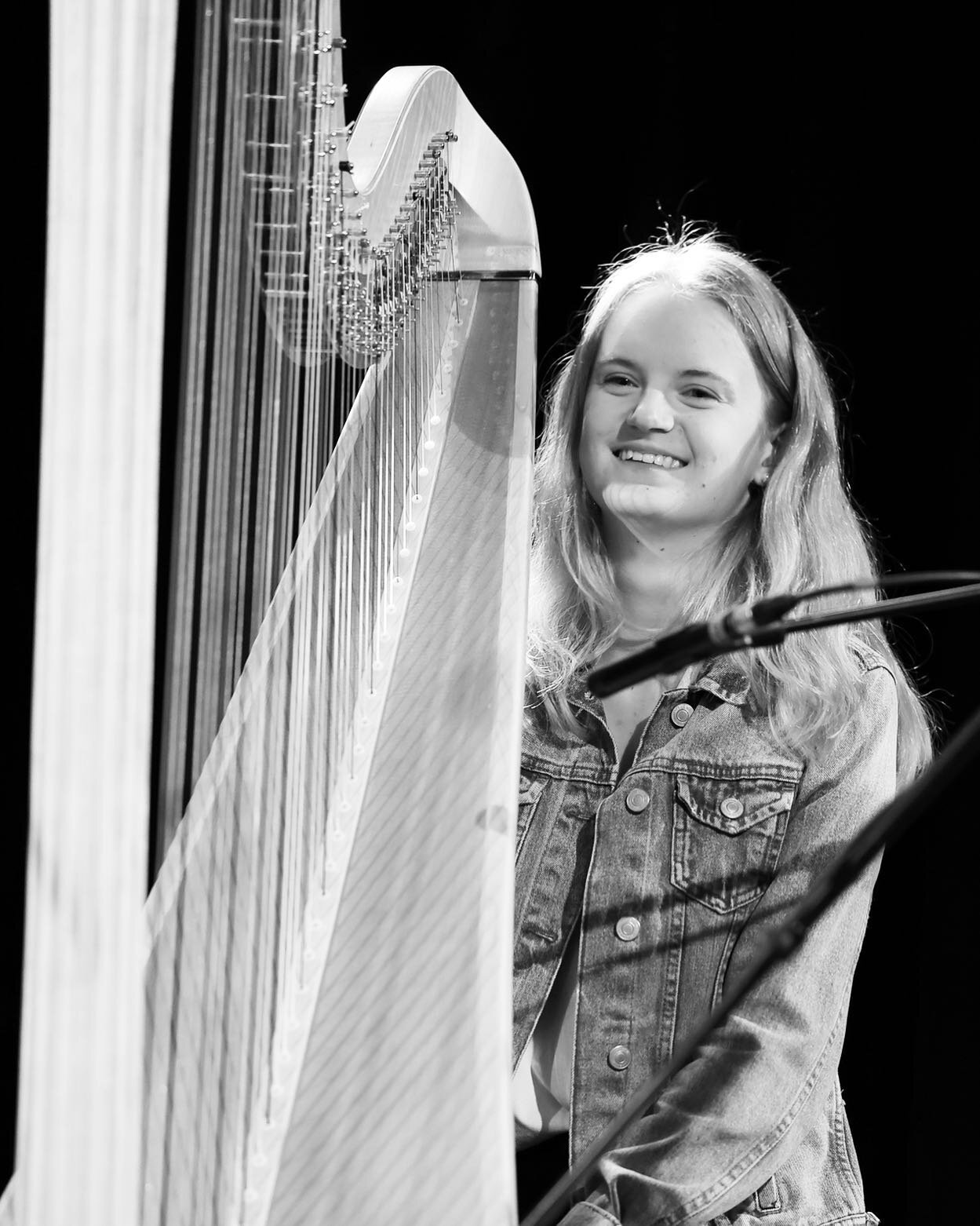 ✨ Music is like therapy for your soul ✨

.
.
.
.
YT: JD Lindon
TikTok: jd.lindon
.
.
.
.
#music #therapy #fy #dif23 #jdlindon #harp #harpist #singersongwriter #band #austria #canada