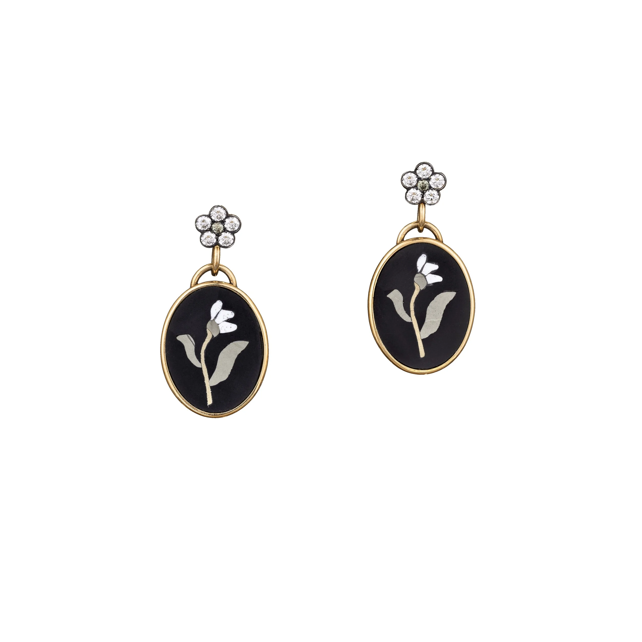 Earrings - Une Fleur - recto assymetrique - white background.jpg