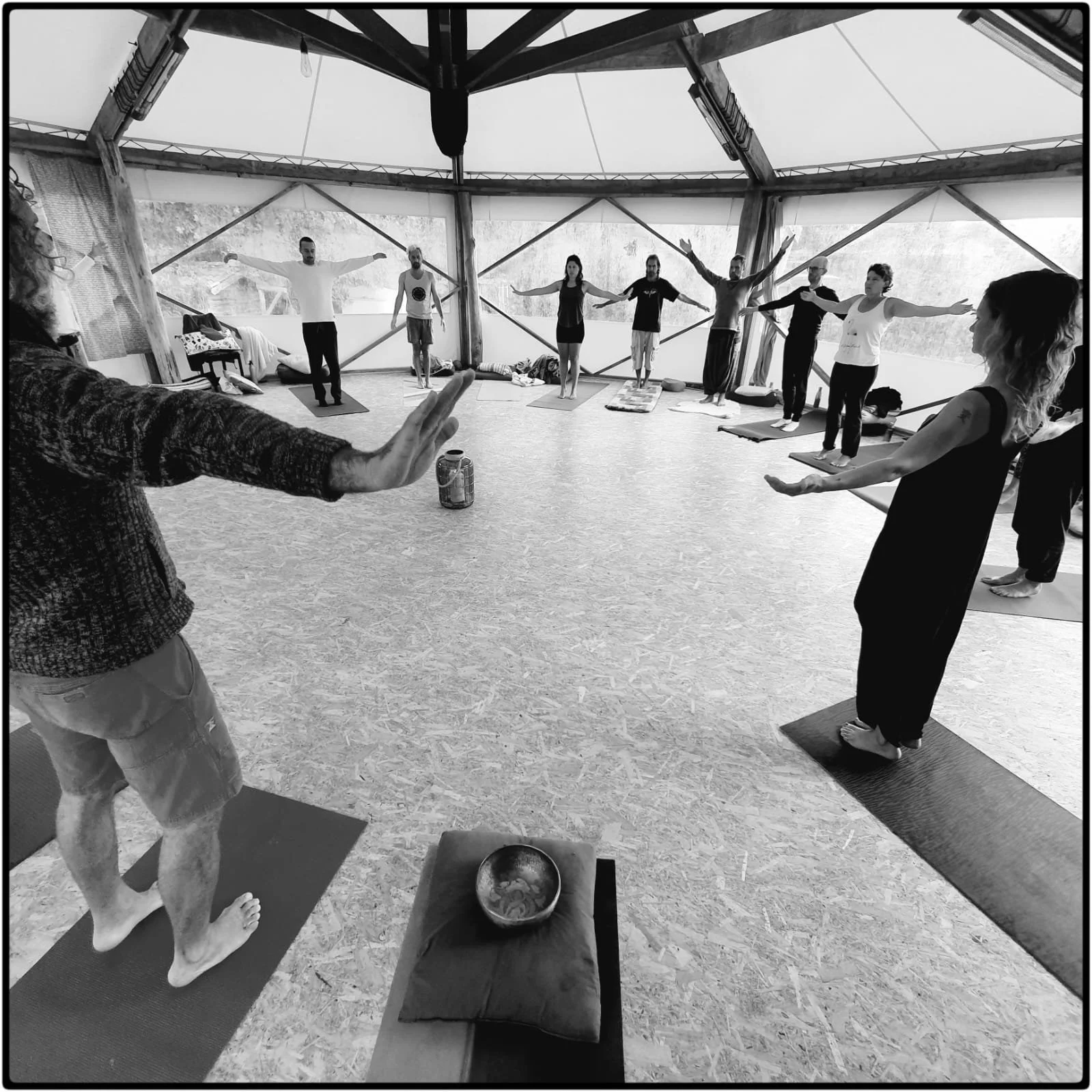 ecoute PHOTO-2025-07-01-15-37-36-1.jpg