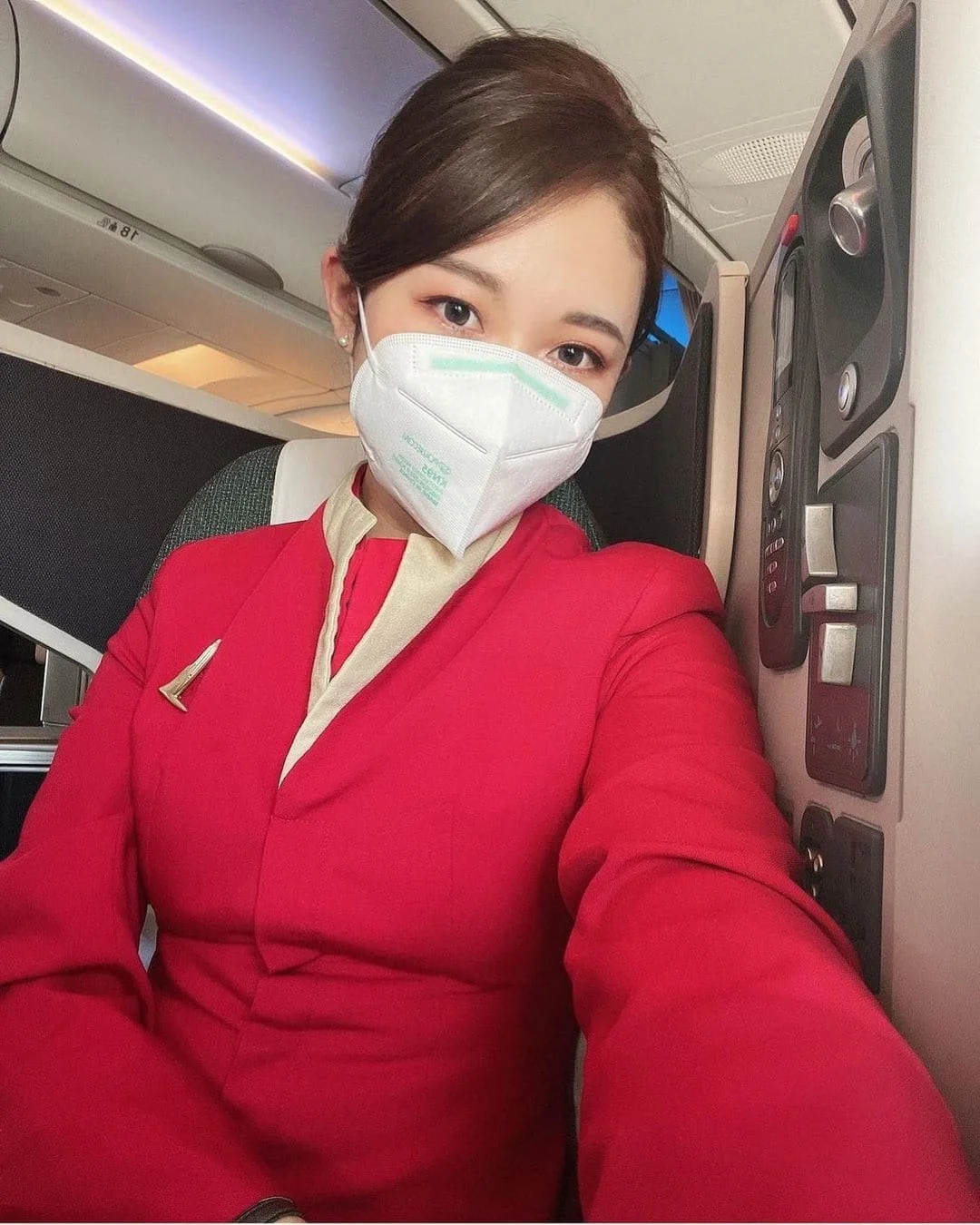 jablehk-v1-hkcabincrew-s9-063.jpg