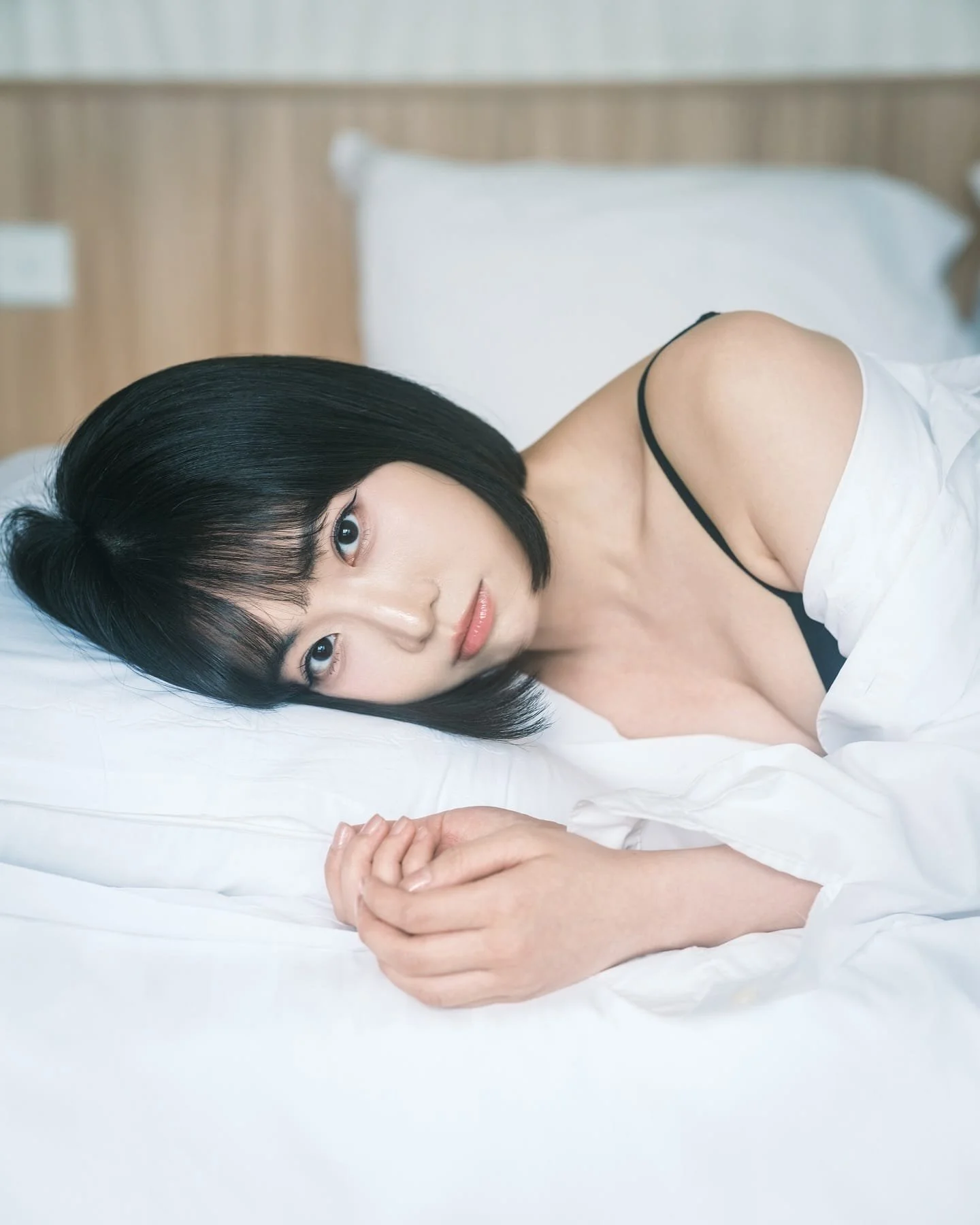 Jablehk-hollieyaaa-001.jpg