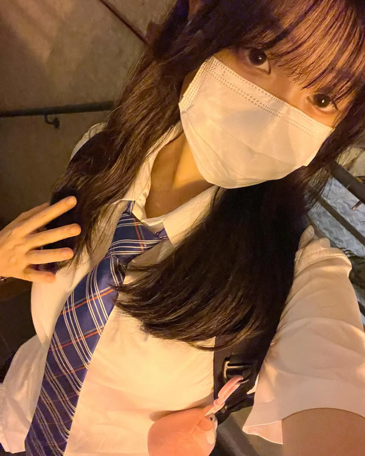 Jablehk-hongkongschoolgirl8-029.jpg