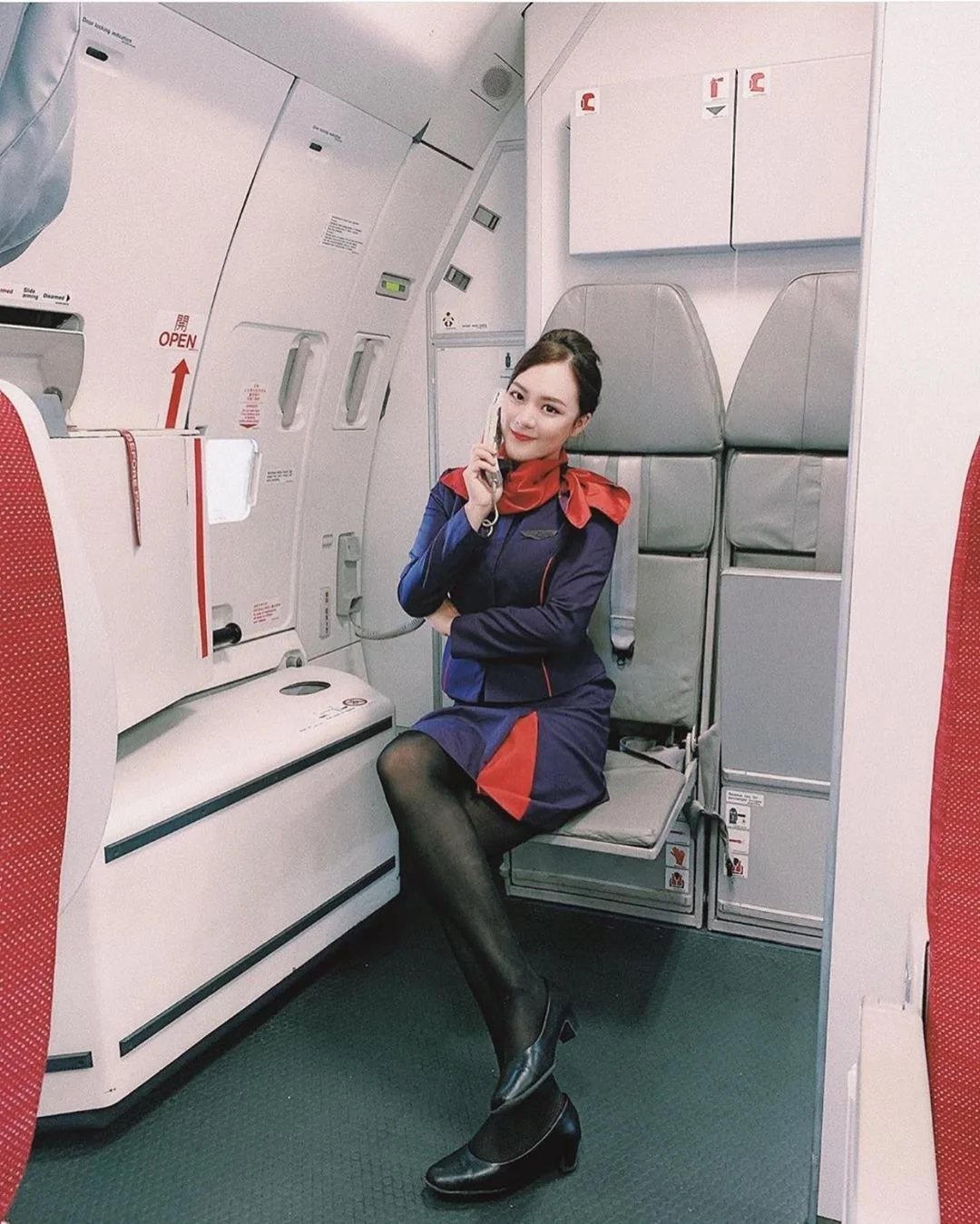 TBC_cabin crew 1_0020.jpg